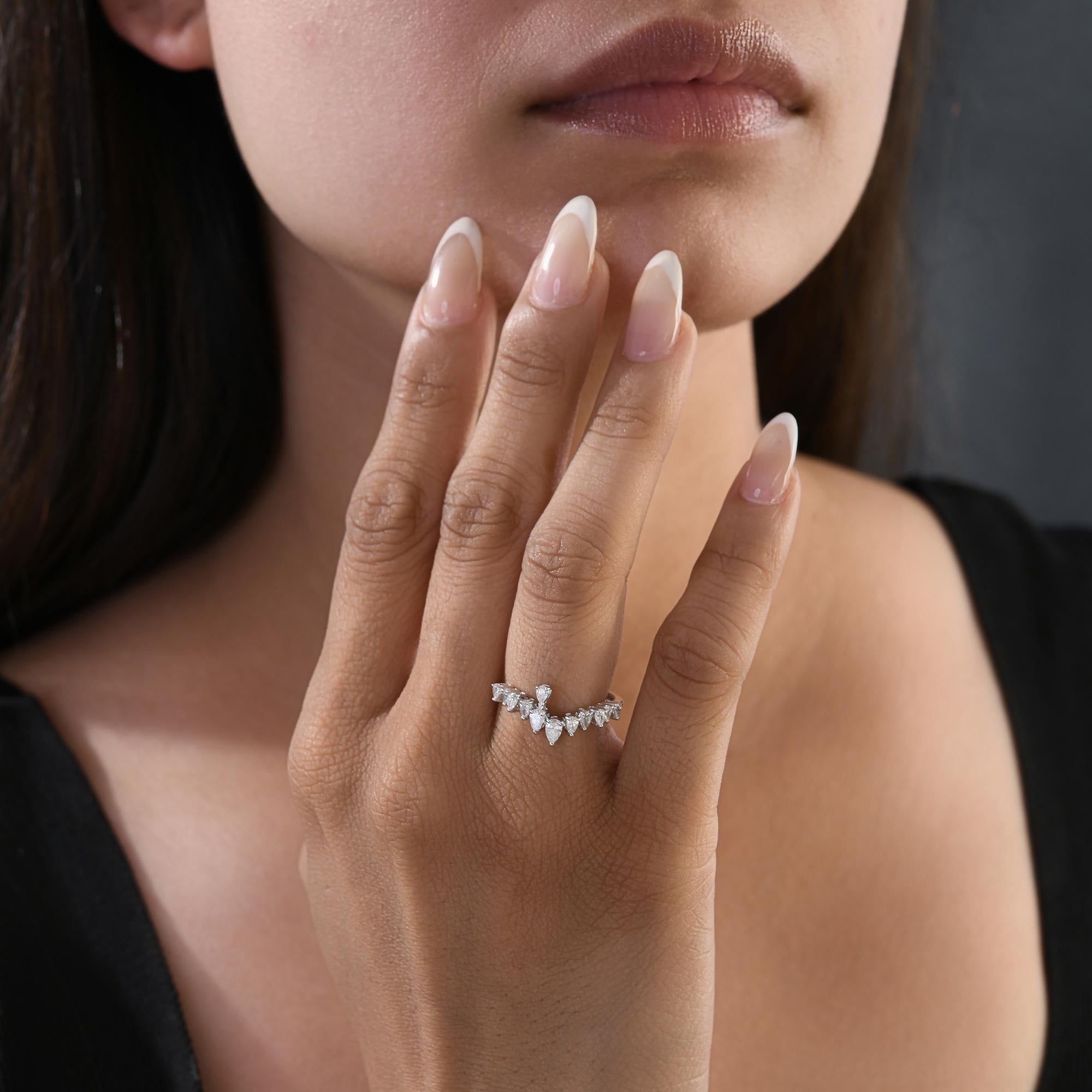 En venta: Anillo de diamantes naturales talla pera de 0,53 quilates Joyería de oro macizo blanco de 18 quilates  2