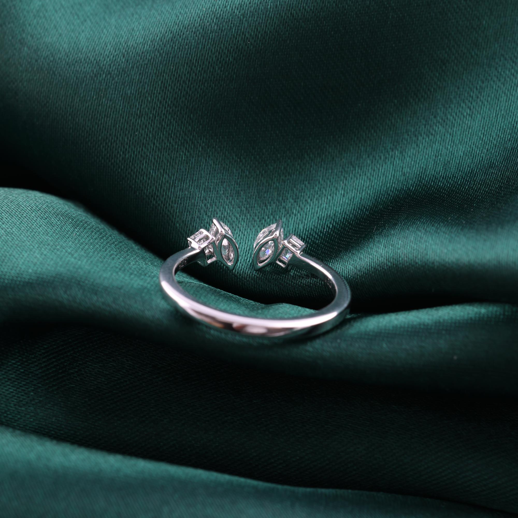 Im Angebot: Natürlicher 0,53 Karat SI/H Marquise Smaragdschliff Diamantring 9 Karat Weißgold () 5