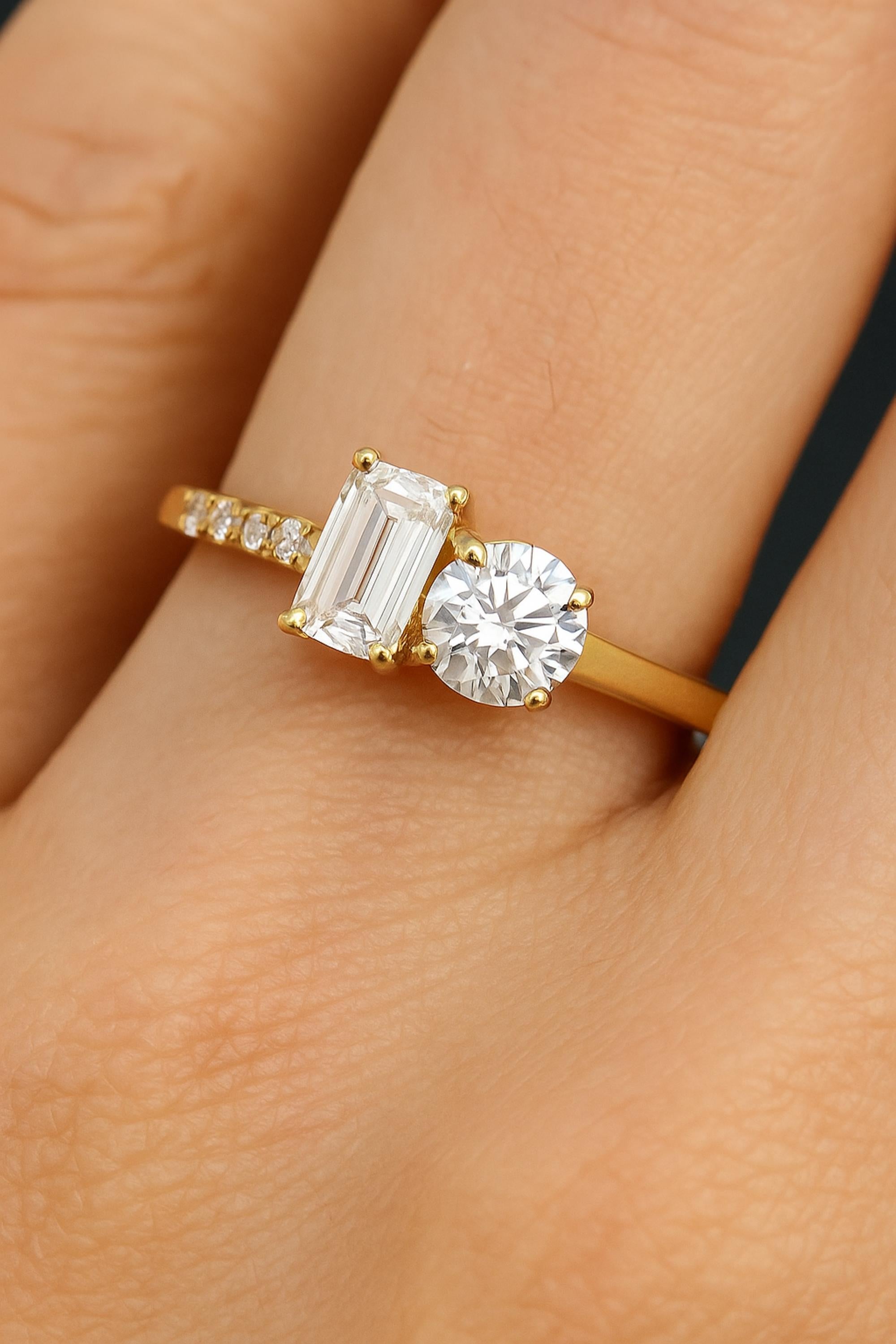 En venta: Anillo de oro amarillo de 14 quilates con dos piedras de diamantes naturales SI/H de 0,53 quilates  2