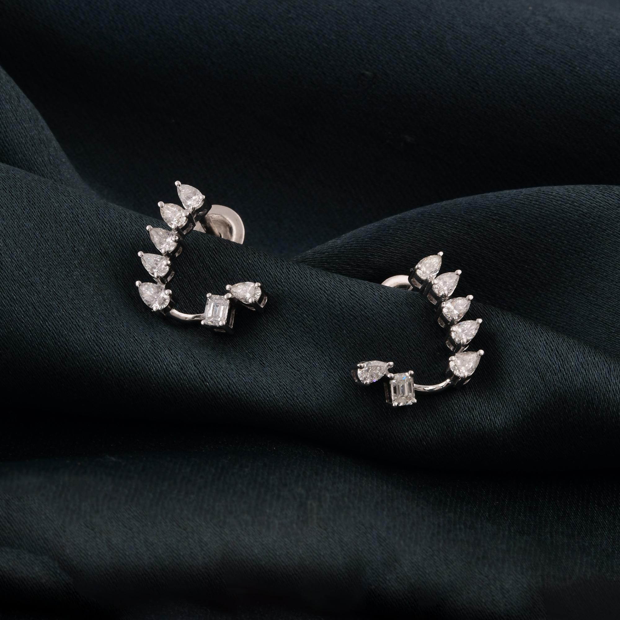 Natural 0.56 Carat Pear Emerald Cut Diamond Earrings 18 Karat White Gold Jewelry In New Condition For Sale In Diera, Dubai