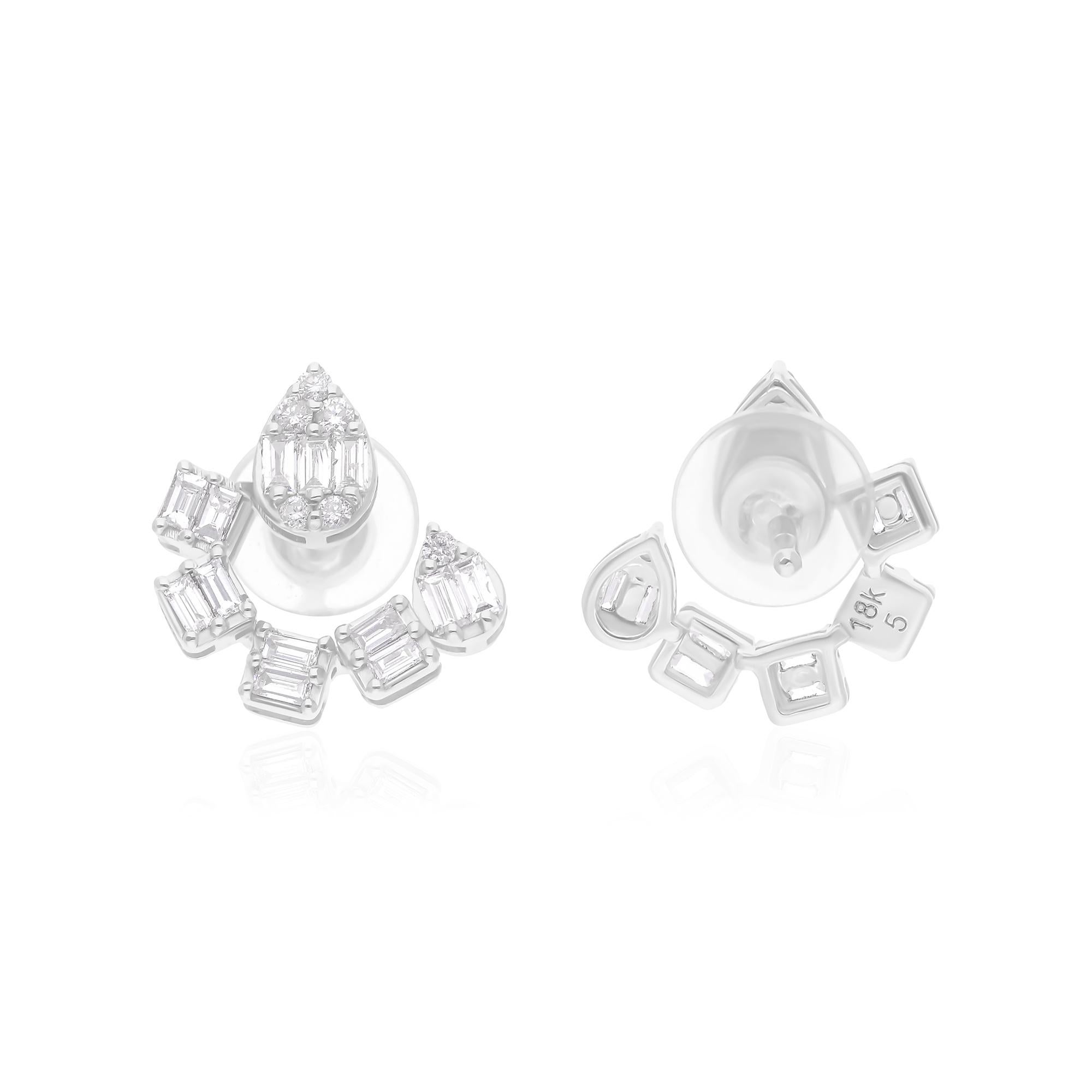 Fundidos en oro de 18 quilates, estos exquisitos pendientes están engastados con 0,56 quilates de brillantes diamantes.

SIGUE LA TIENDA DE SPECTRUM JEWELS para ver la última colección y piezas exclusivas. Spectrum Jewels se enorgullece de ser uno