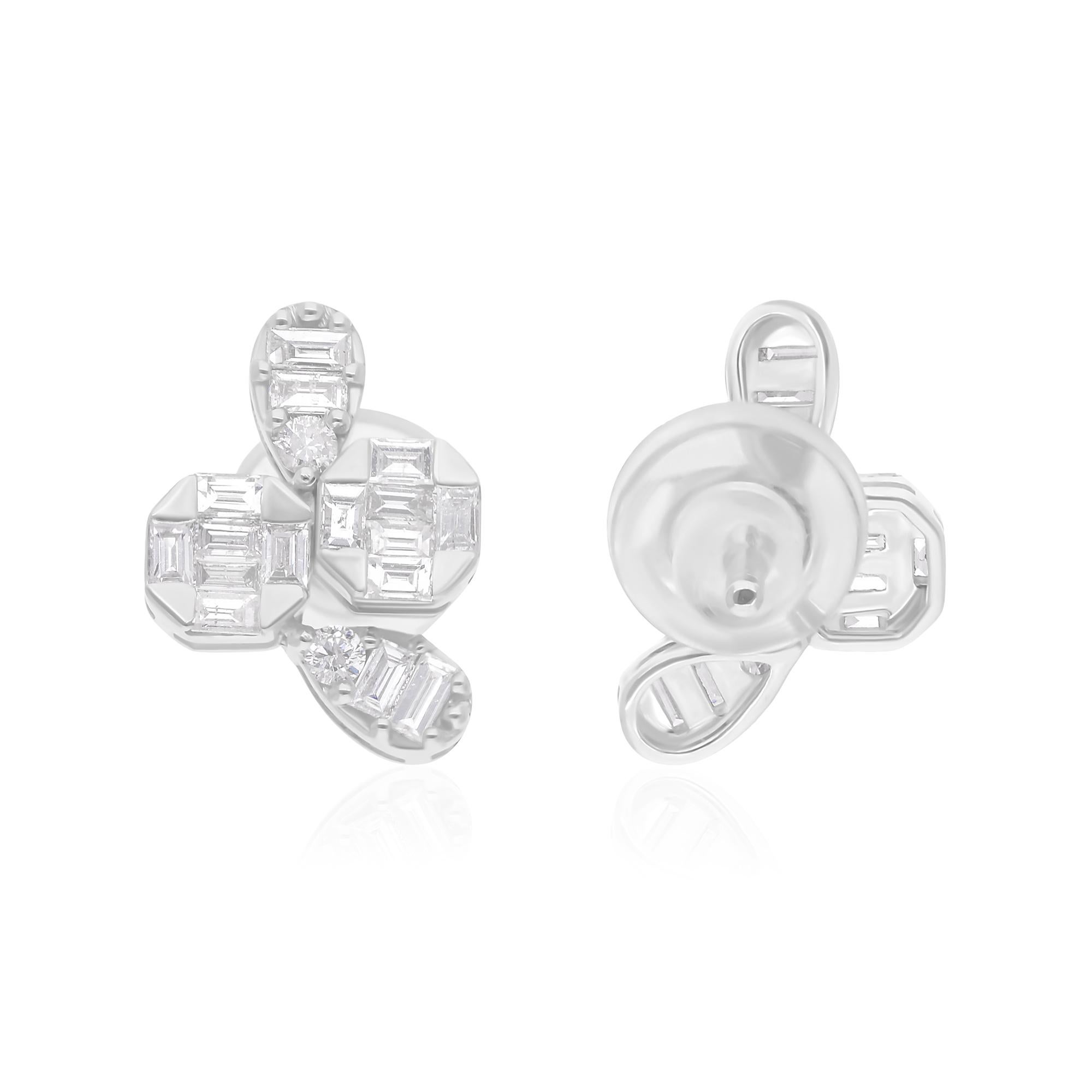 Diese exquisiten Ohrringe sind aus 18-karätigem Gold gegossen und mit 0,56 Karat funkelnden Diamanten besetzt.

FOLLOW SPECTRUM JEWELS Storefront, um die neueste Collection'S und exklusive Stücke zu sehen. Spectrum Jewels ist stolz darauf, ein Top