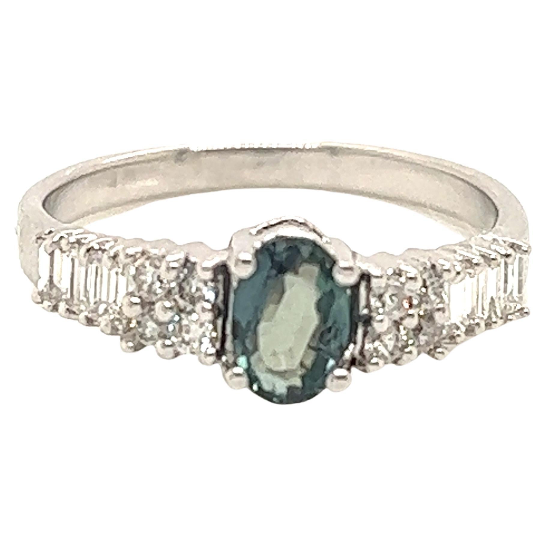 Natürlich 0,61 Karat. Alexandrit & Diamant Vintage-Ring im Angebot