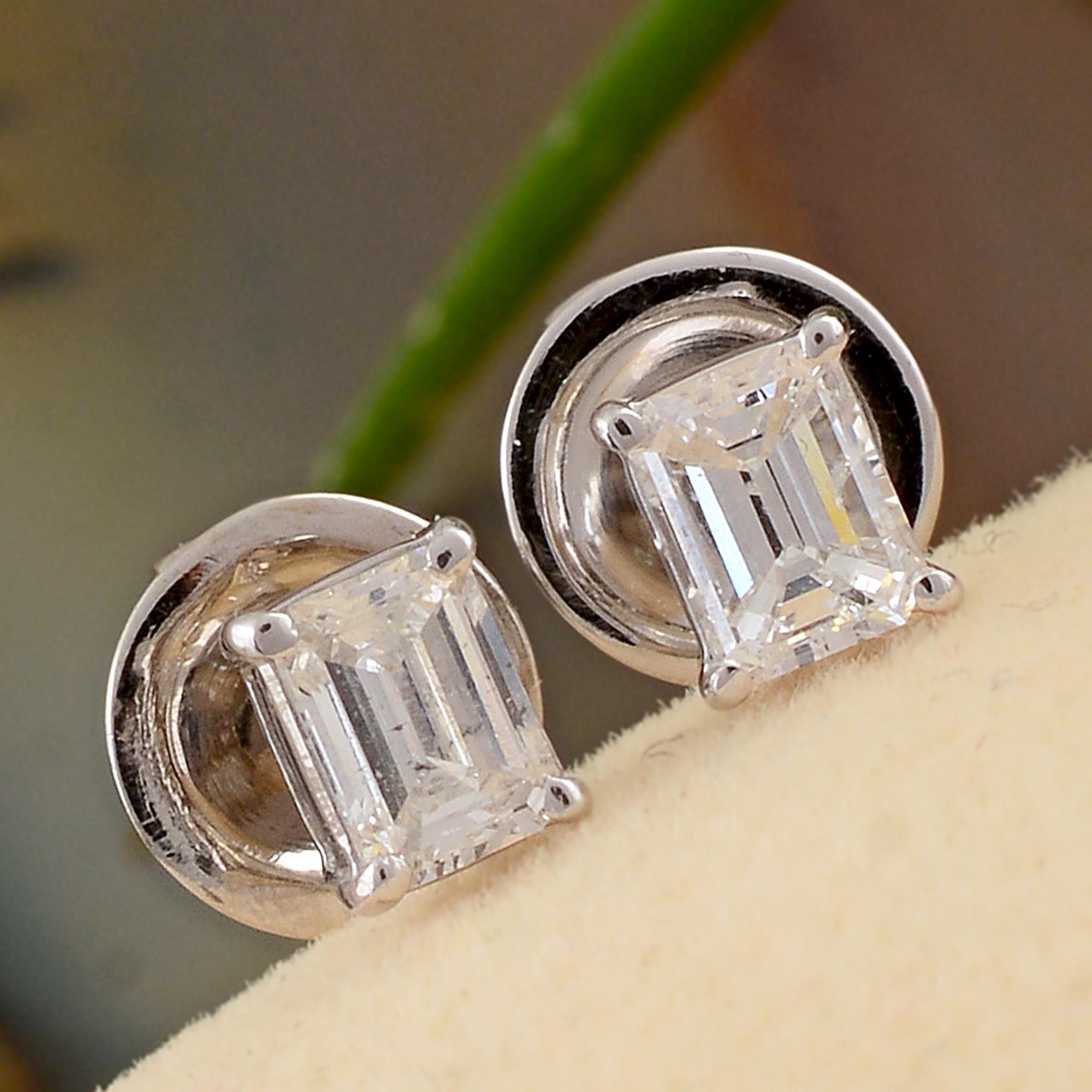 Natürliche 0,58 Karat Smaragd Diamant Ohrstecker massiv 18k Weißgold Schmuck (Moderne) im Angebot