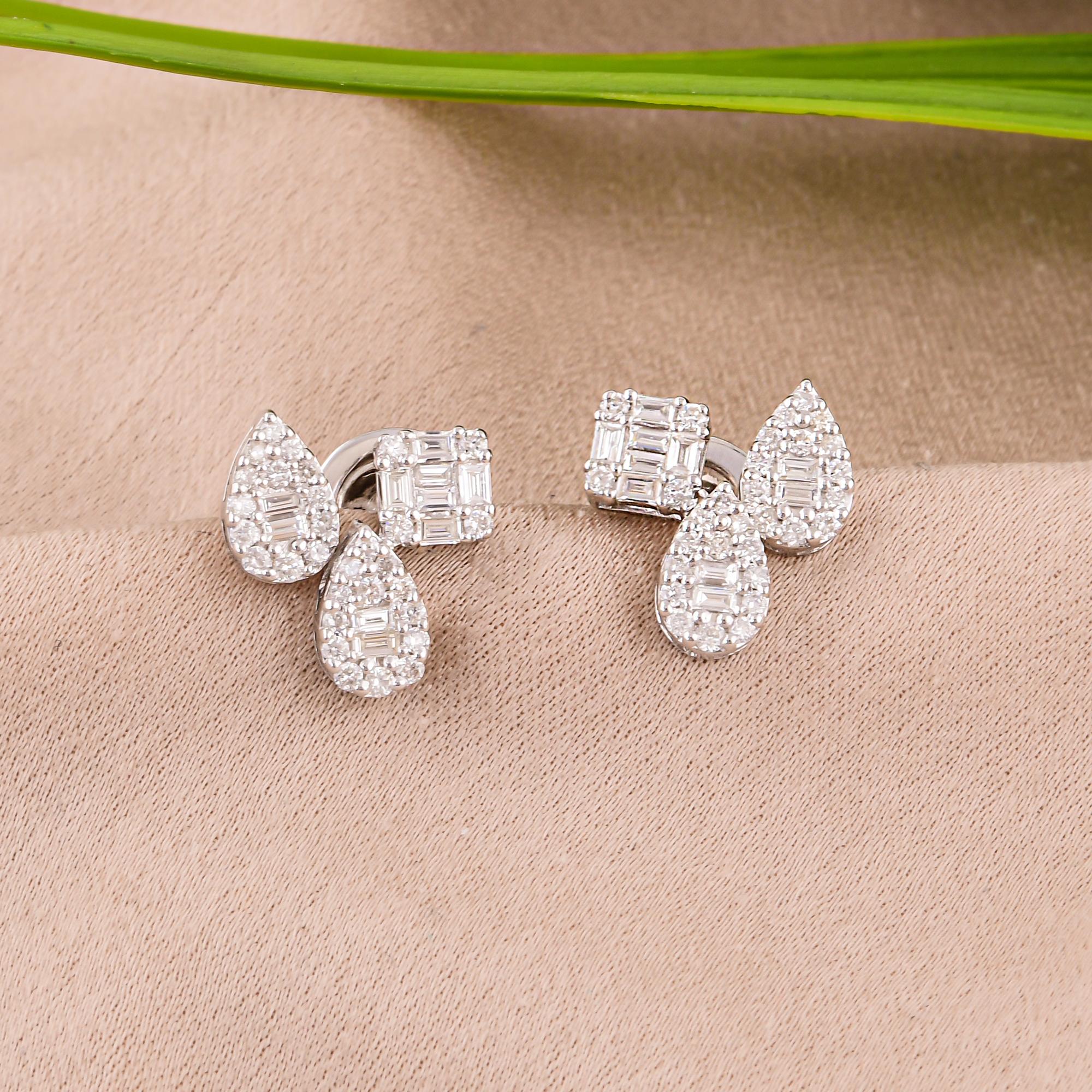 Modern Natural 0.60 Carat SI/H Baguette Round Diamond Fine Earrings 18 Karat White Gold For Sale