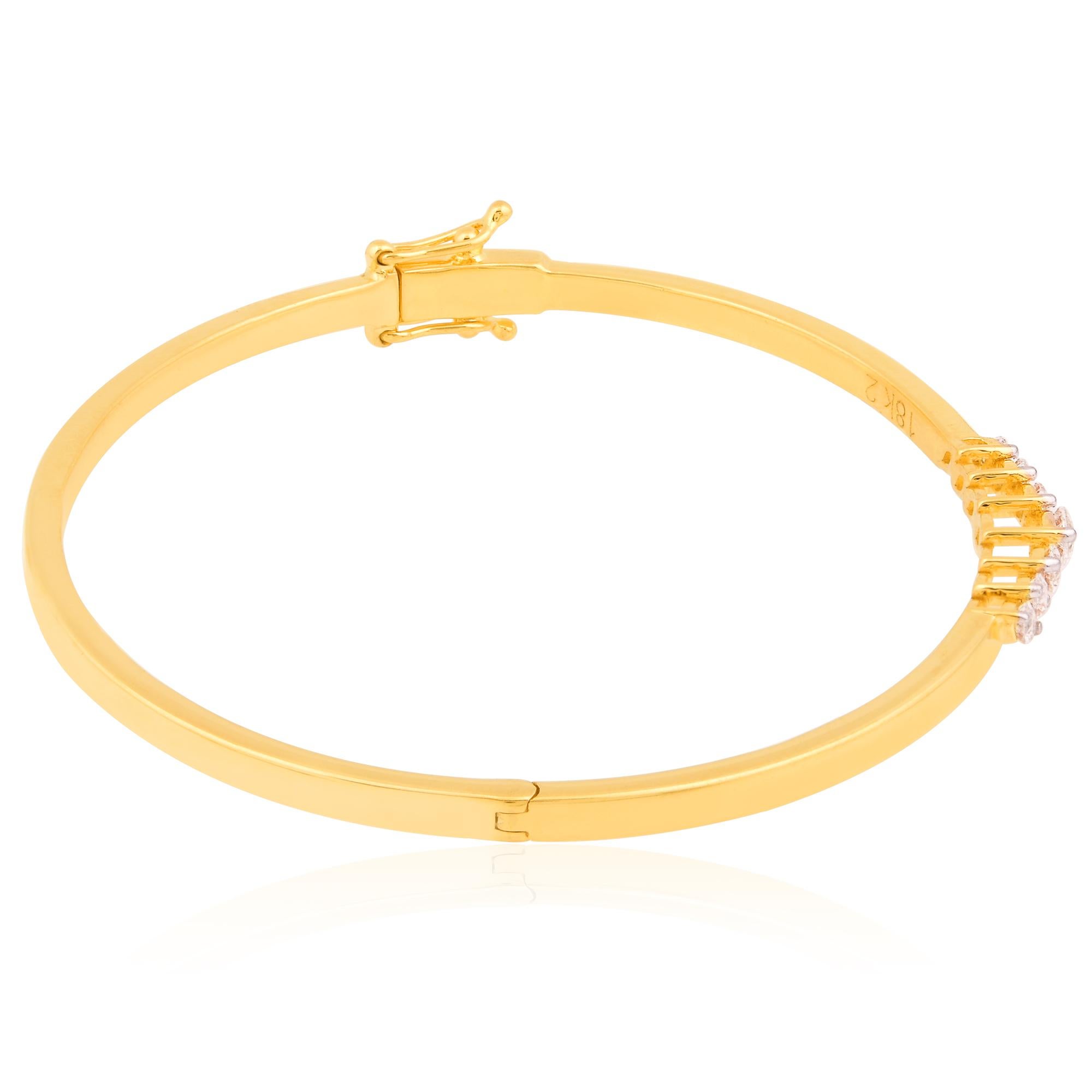 Moderne Natural 0.60 Carat SI/H Marquise Diamond Bangle Bracelet 18 Karat Yellow Gold en vente
