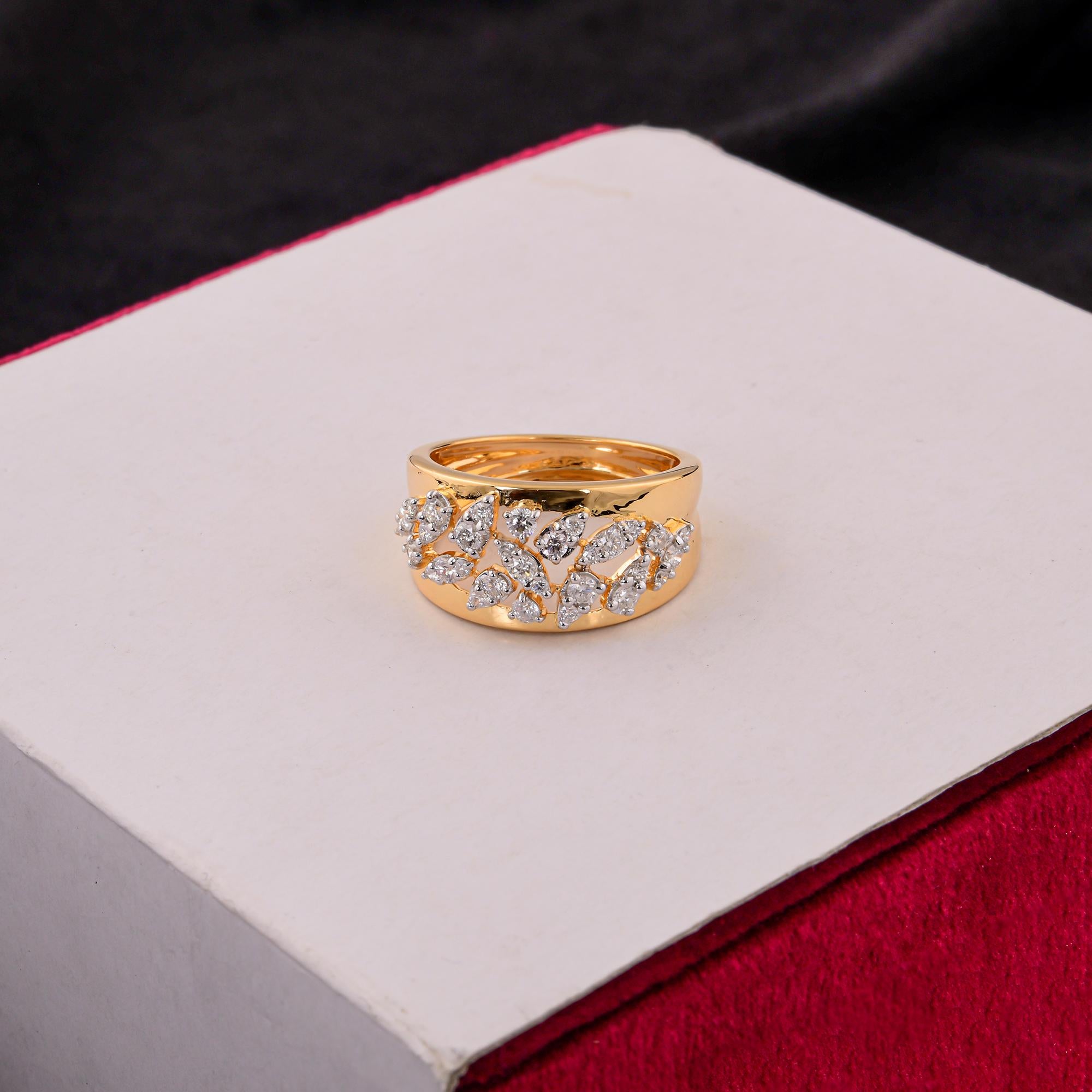 Anillo de diamantes naturales talla brillante redonda SI/H de 0,60 quilates y 14 quilates de oro amarillo en Nuevo estado para la venta en Diera, Dubai