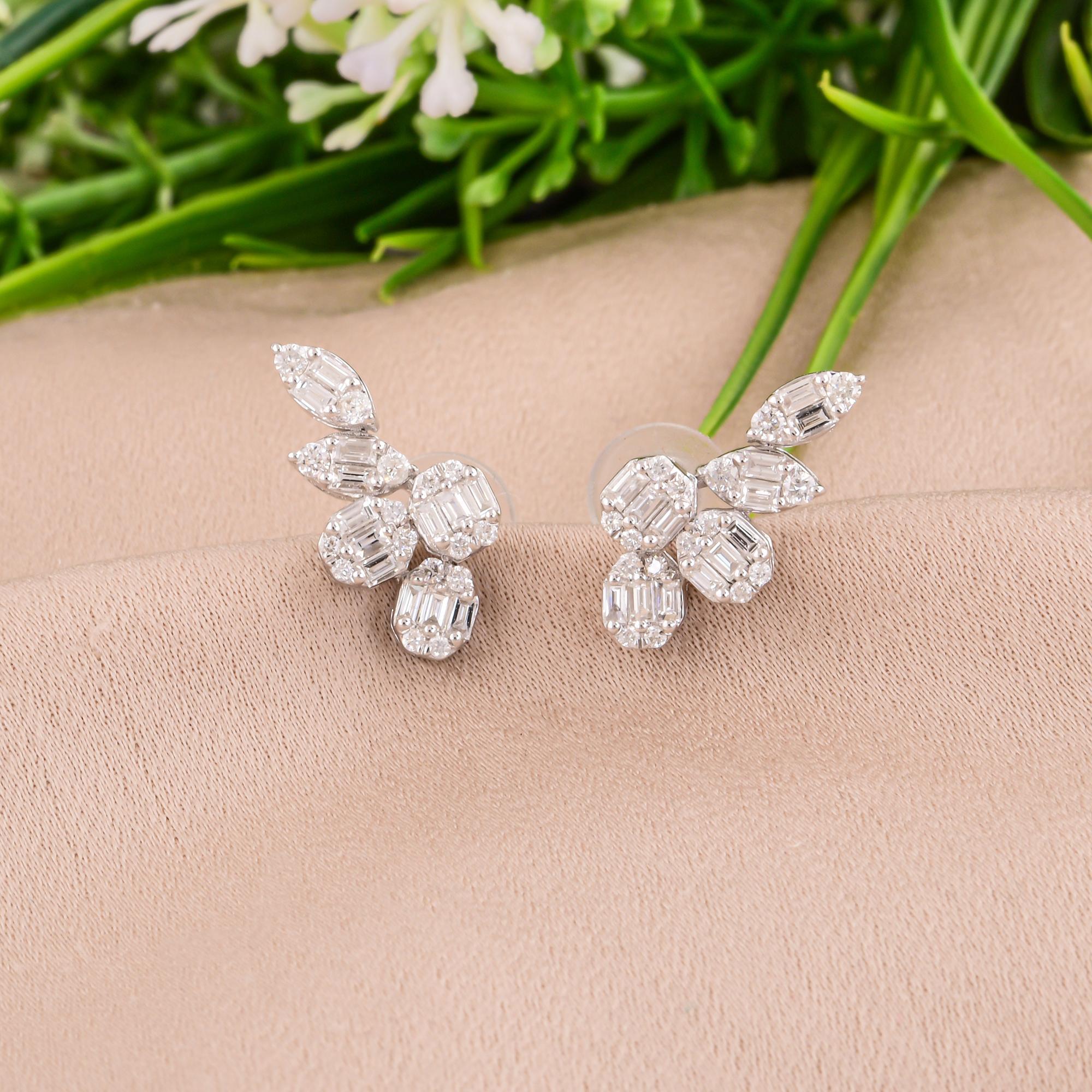 Modern Natural 0.64 Carat SI/H Baguette Diamond Earrings 14 Karat White Gold Jewelry For Sale