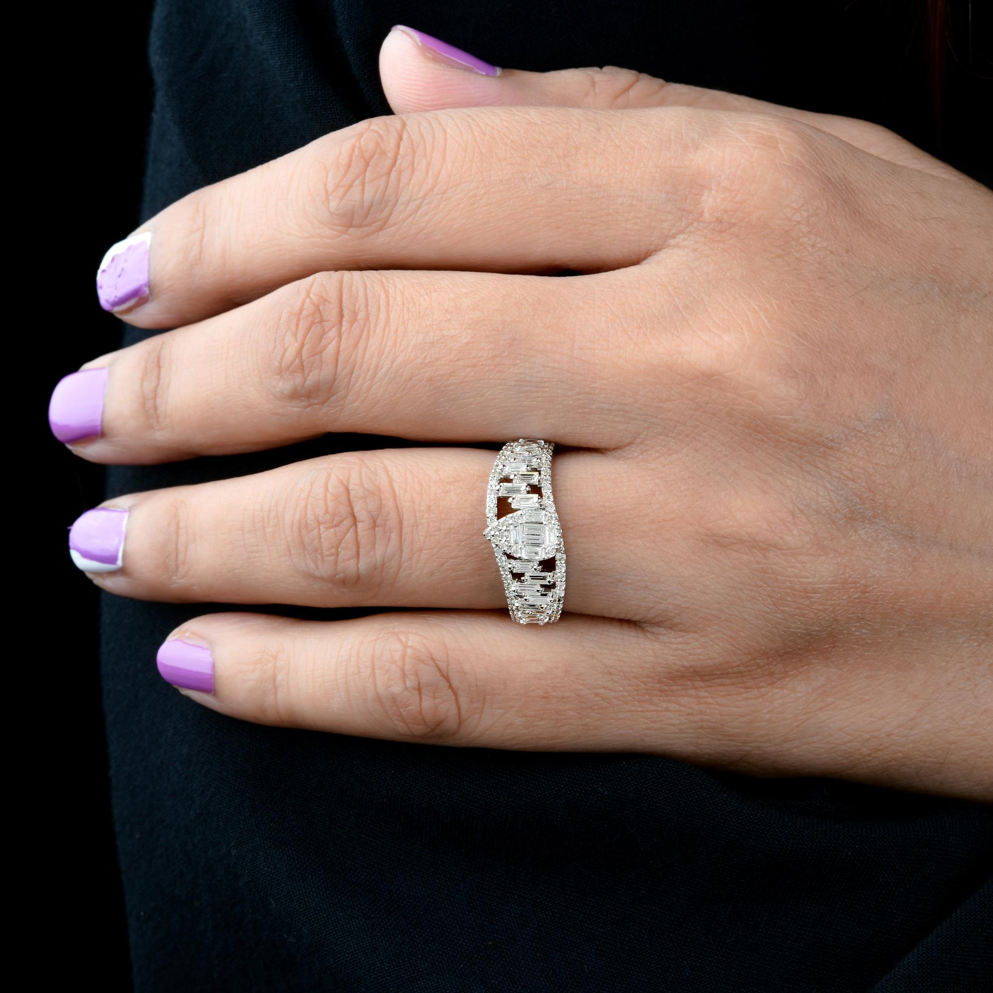Baguette Cut Natural 0.67 Carat SI Clarity HI Color Diamond 18 Karat Solid White Gold Ring For Sale