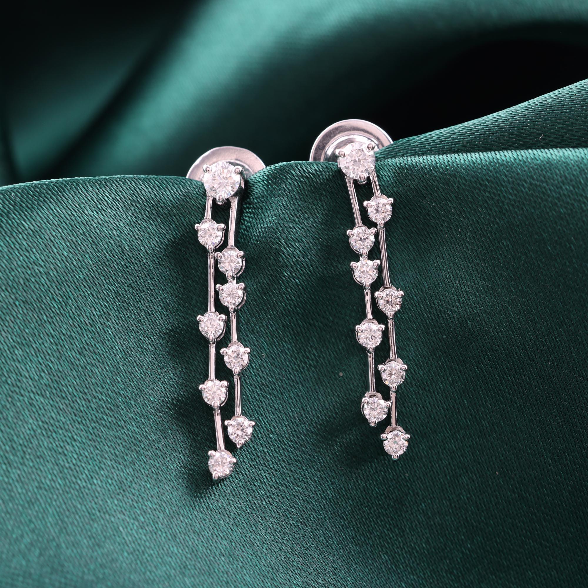 Natürliche 0,67 Karat SI Reinheit HI Farbe Diamant Ohrringe 9 Karat Weißgold im Zustand „Neu“ im Angebot in Diera, Dubai