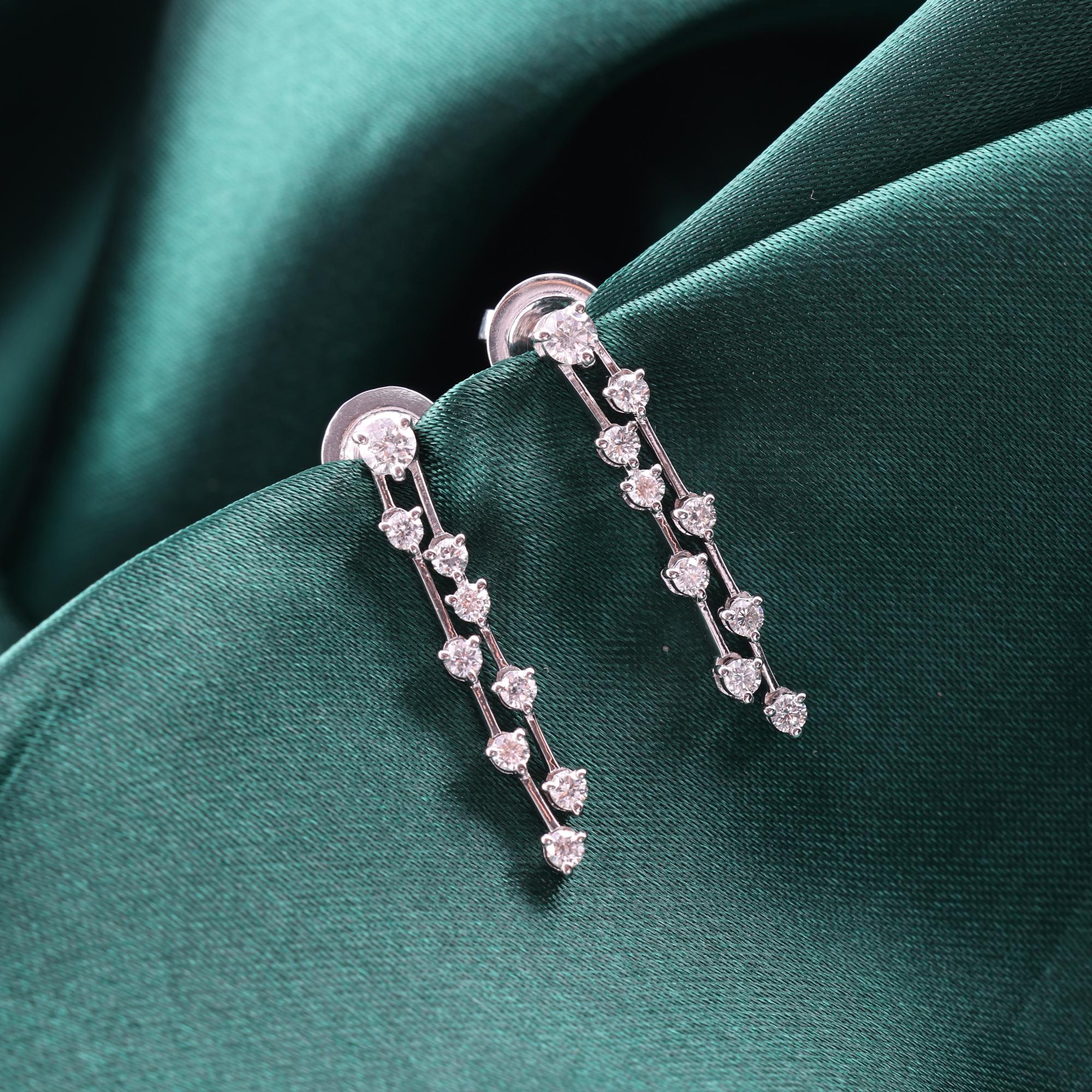 Natürliche 0,67 Karat SI Reinheit HI Farbe Diamant Ohrringe 9 Karat Weißgold im Angebot 1