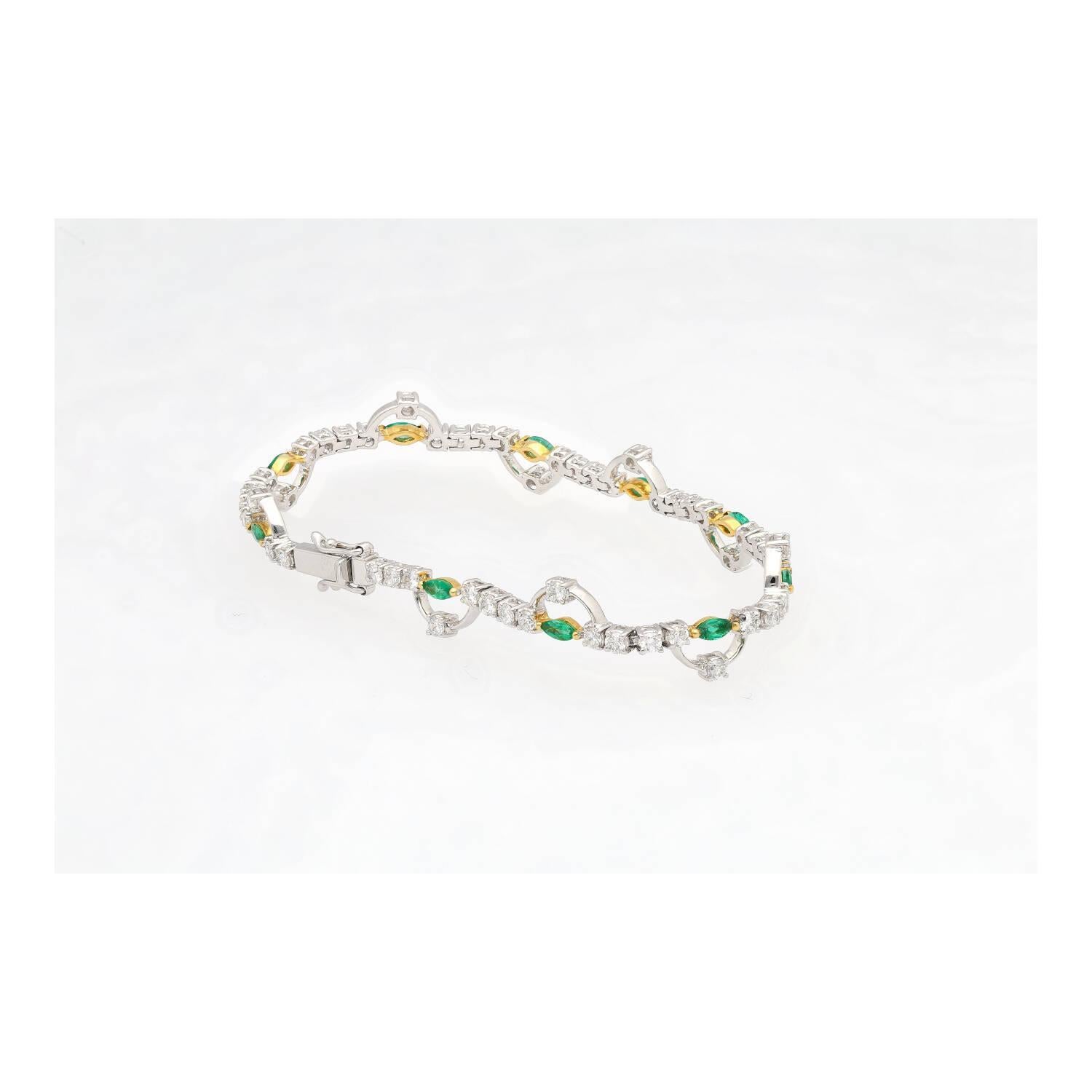 Women's Natural 0.72 Carat Emerald & 2.08 Carat Diamond Charm Bracelet in 18K Gold For Sale