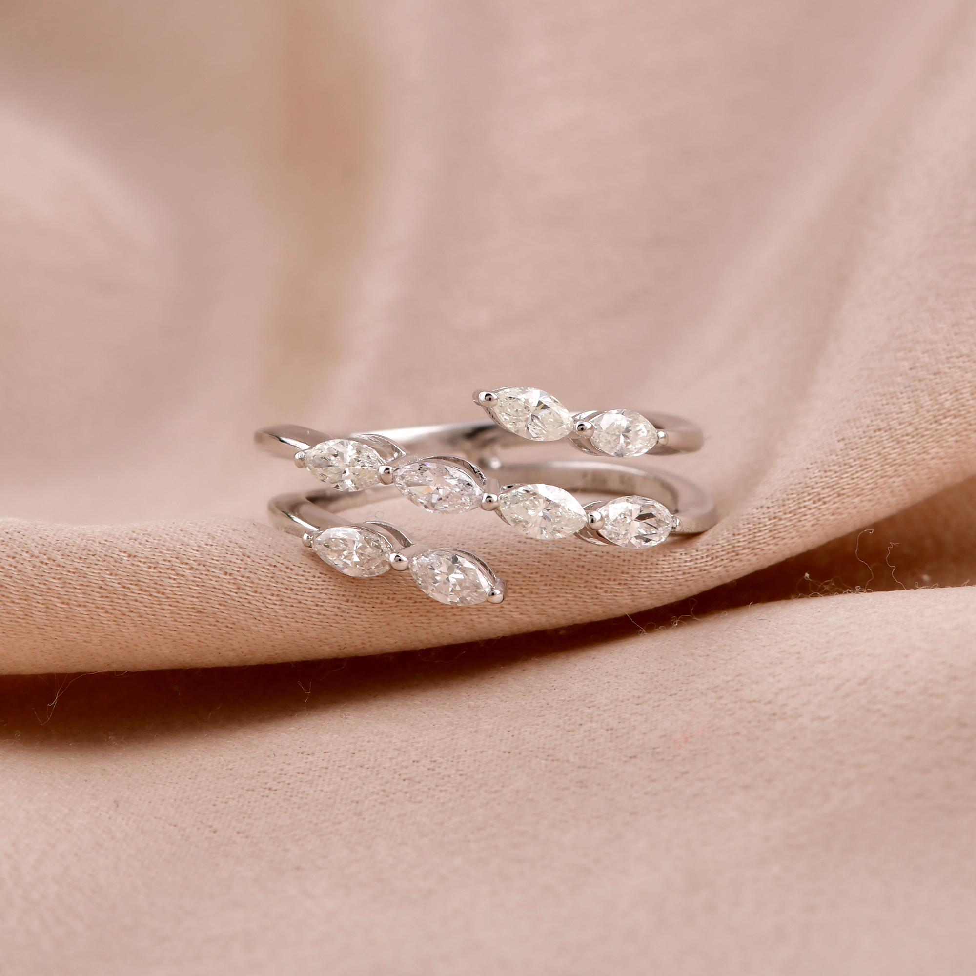 Taille Marquise Bague enveloppante en or blanc 14 carats avec diamants naturels de forme marquise de 0,72 carat en vente