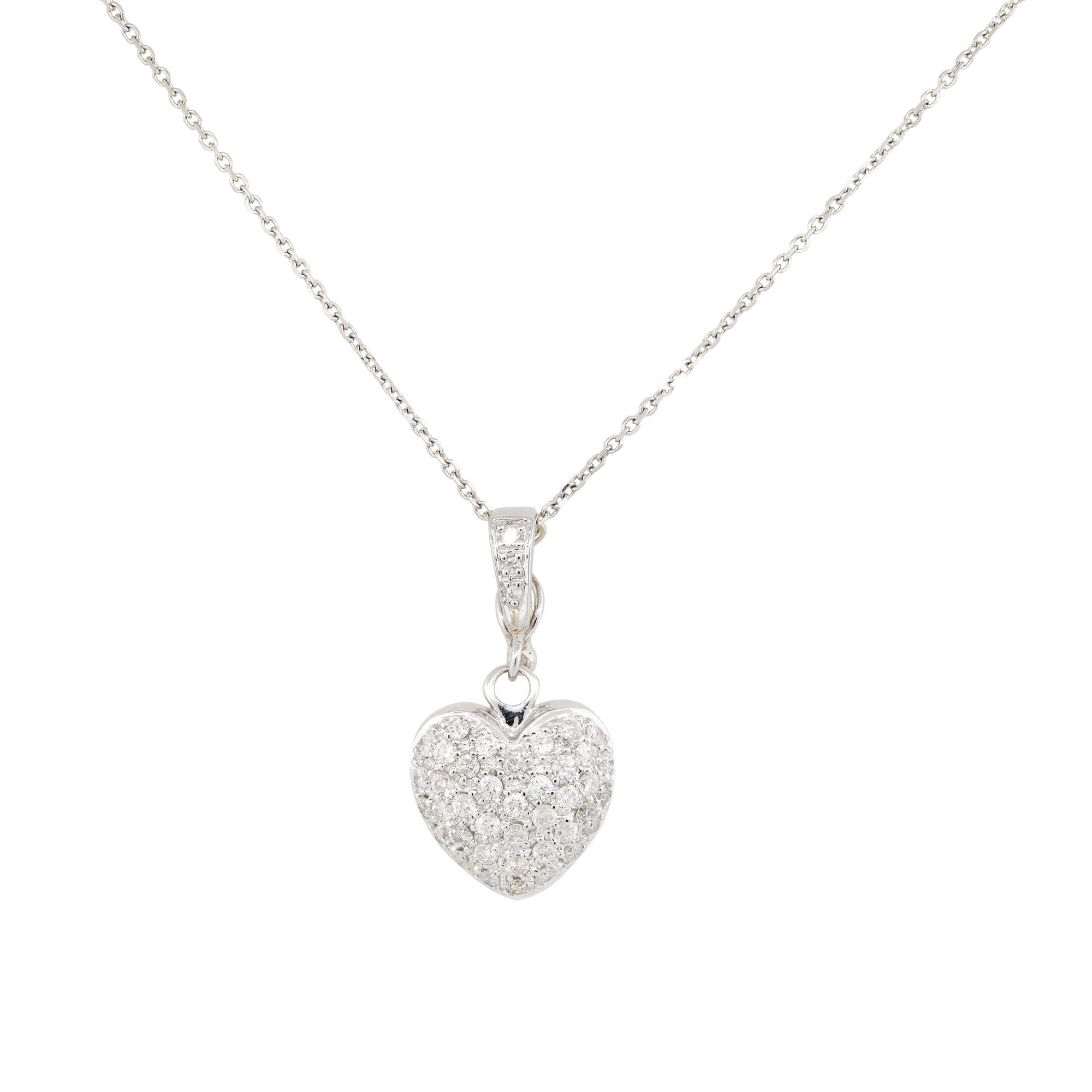 Modern Natural 0.75 Carat Diamond Pave Heart 14 Karat Pendant Necklace In Stock For Sale