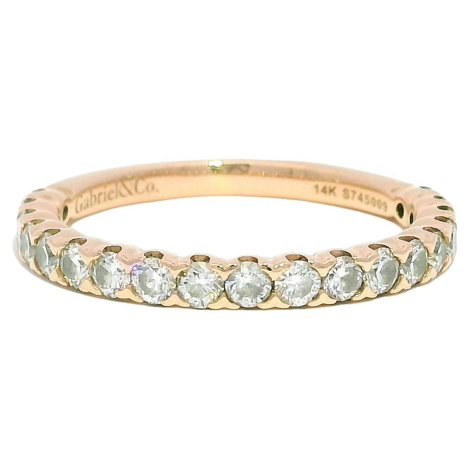 Nature 0,76 Carat Round-Brilliant Diamond 18-Karat Stackable Band In Stock in vendita