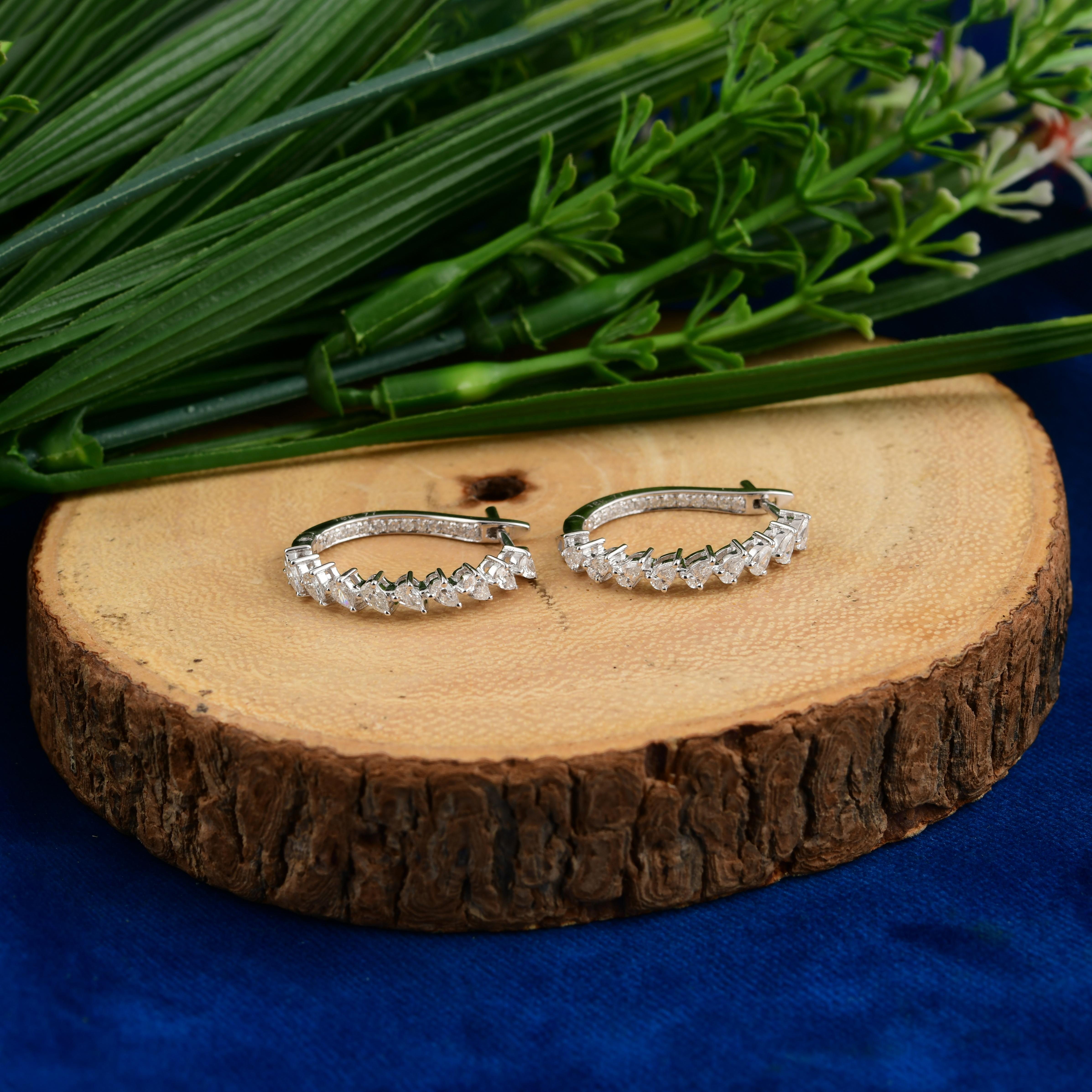 Natural 0.79cts SI/HI Color Pear Cut Diamond Hoop Earrings 18 Karat White Gold For Sale 1