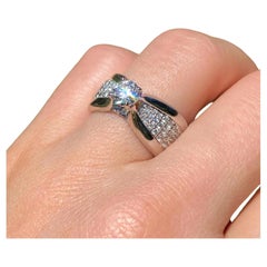 Natural 0.7Ct Diamond and Diamonds gemstone Ring, Solid 18 Karat White Gold, 7US