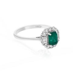 Natural 0.80 Carat Emerald Cocktail Ring 0.49 Carat SI/H Diamond 14k White Gold