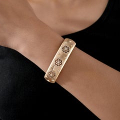 Natural 0.83 Carat SI/H Diamond Floral Cuff Bangle Bracelet 18 Karat Yellow Gold