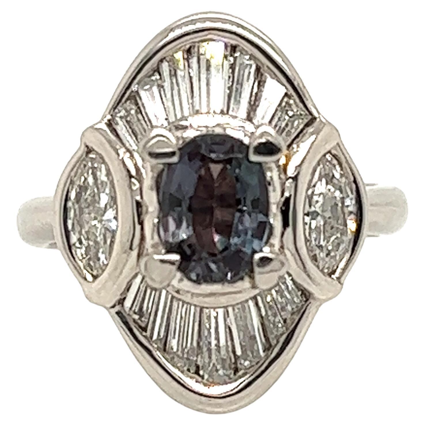 Natural 0,84Ct. Anillo de Cóctel de Alejandrita Brasileña y Diamantes