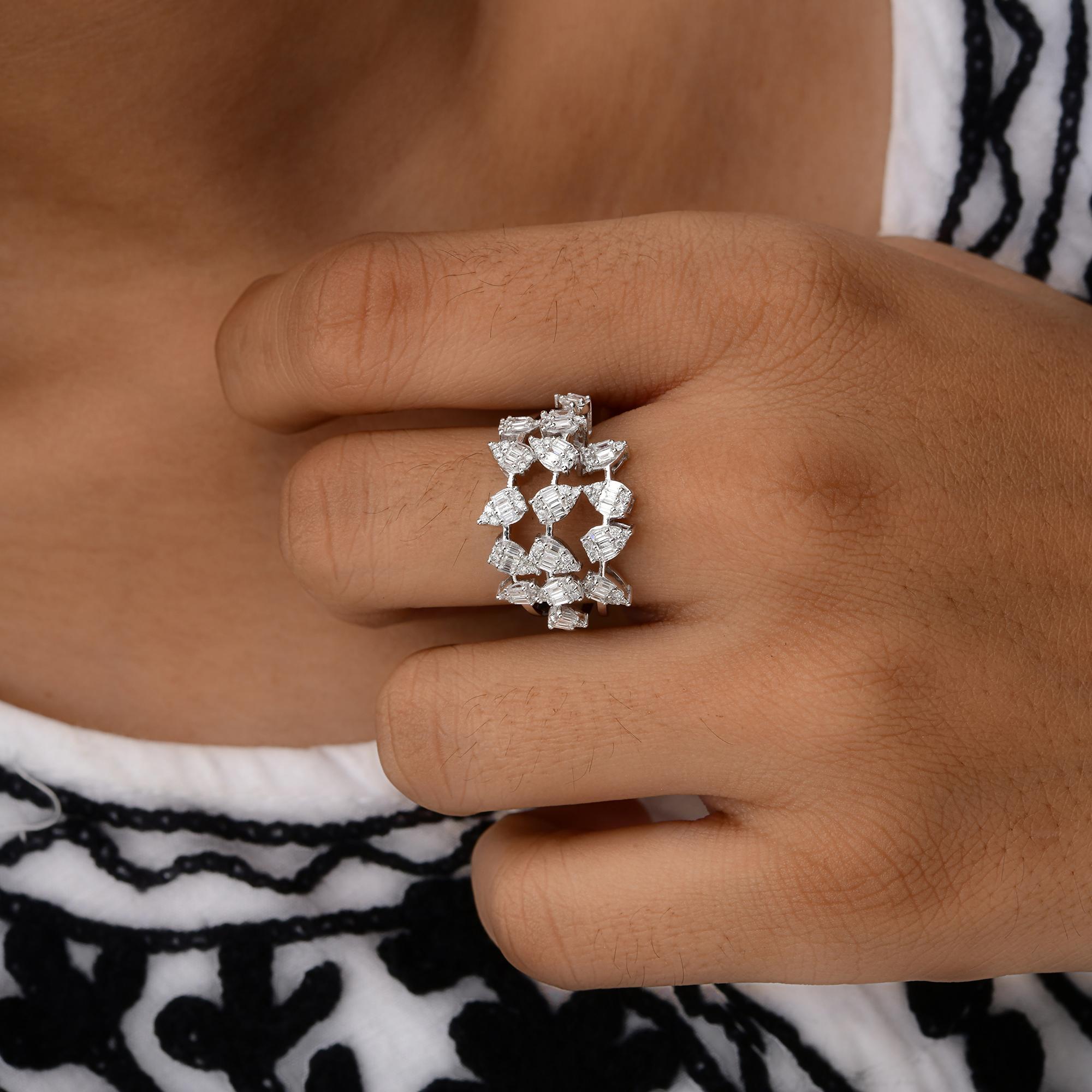 Natural 0.85 Carat SI/H Baguette Diamond Ring 18 Karat White Gold Fine Jewelry For Sale 1