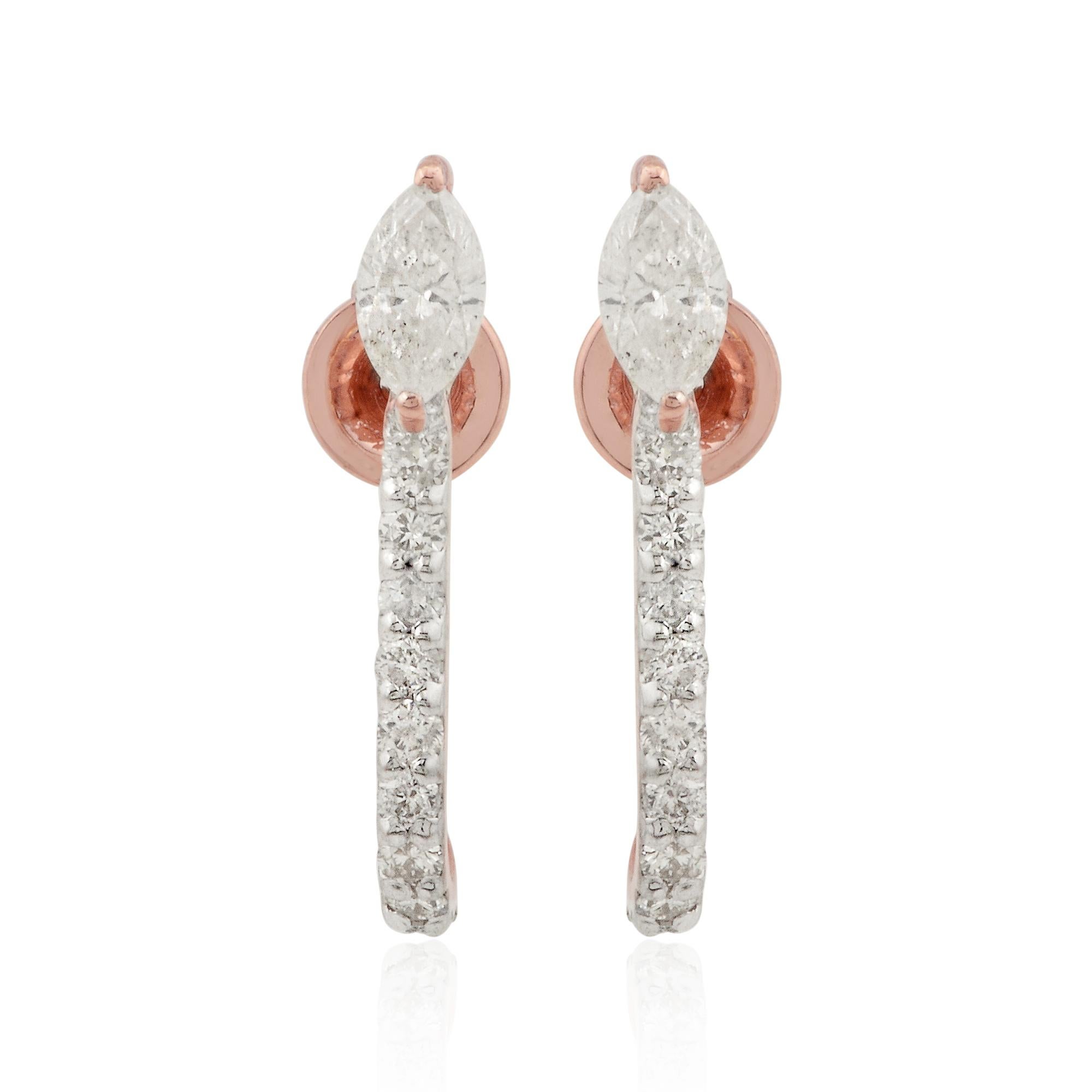 Artikel-Code:- STE-1036A
Bruttogewicht :- 1.61 gm
10k Rose Gold Gewicht :- 1.44 gm
Natürlicher Diamant Gewicht :- 0.85 Ct. ( DURCHSCHNITTLICHE DIAMANT-REINHEIT SI1-SI2 & FARBE H-I )
Ohrringe Größe :- ca. 20 mm.

✦