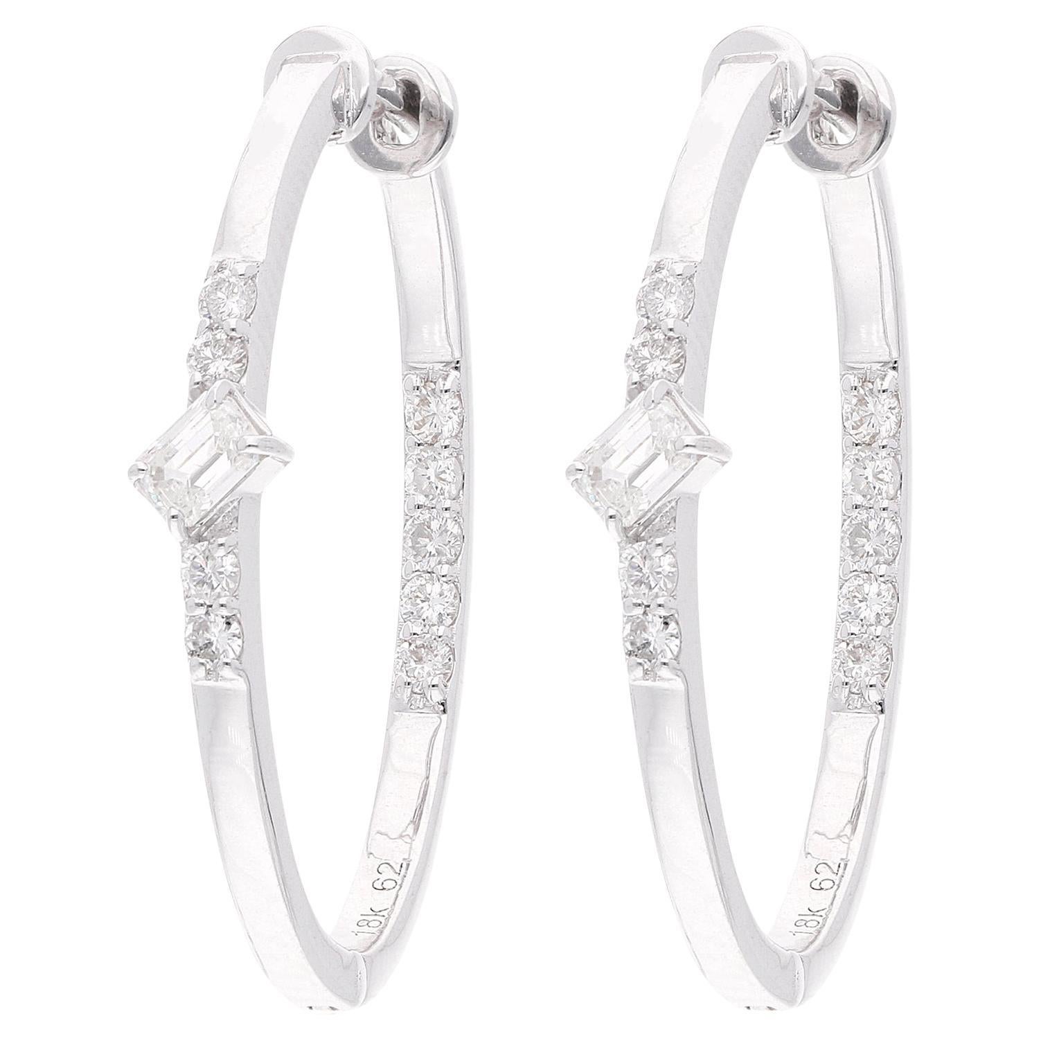 Créoles en or blanc 18 carats avec diamants baguettes de 0,86 carat SI/H en vente