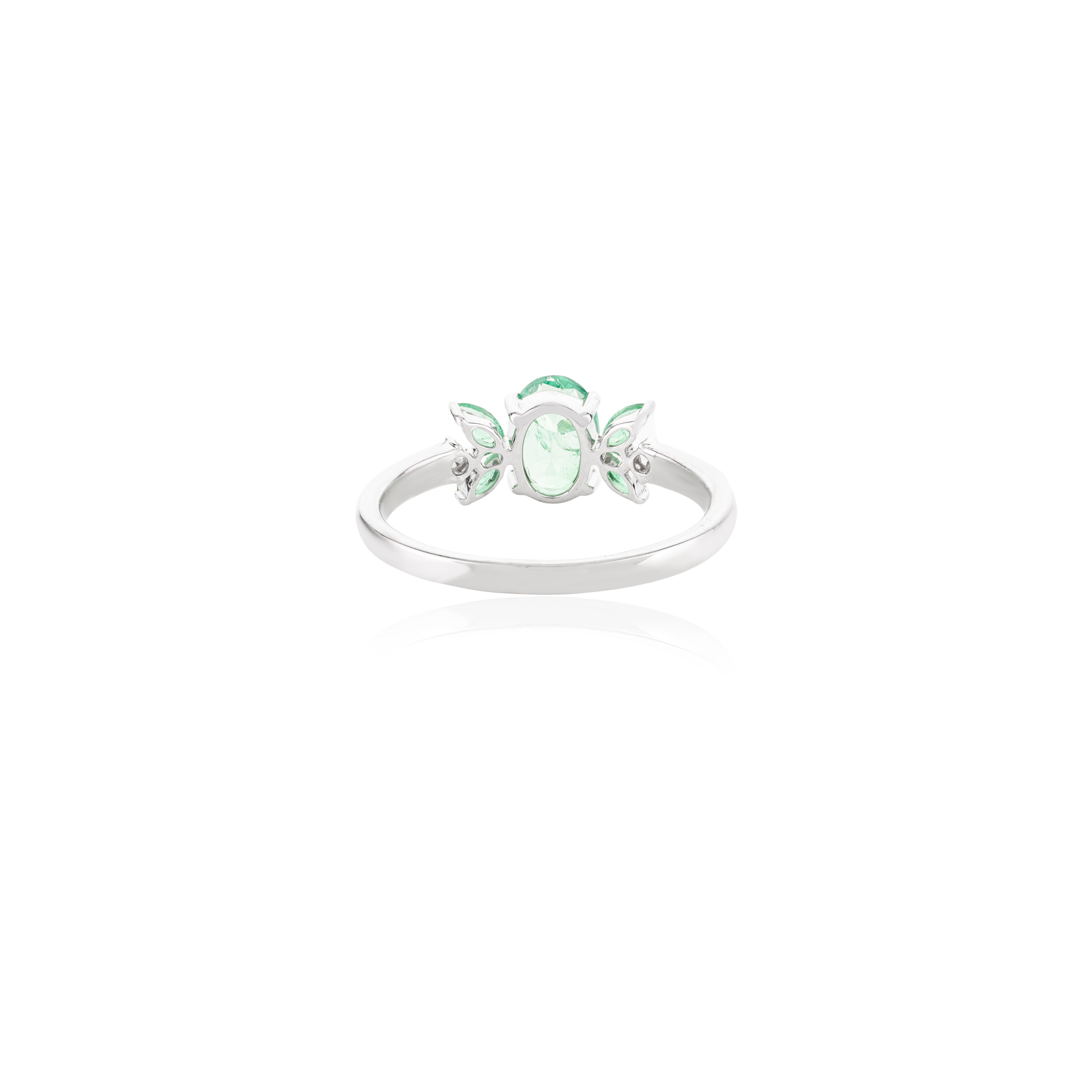 En vente :  Alliance en or blanc massif 14 carats avec diamant émeraude ovale naturelle de 0,9 carat poids total 4