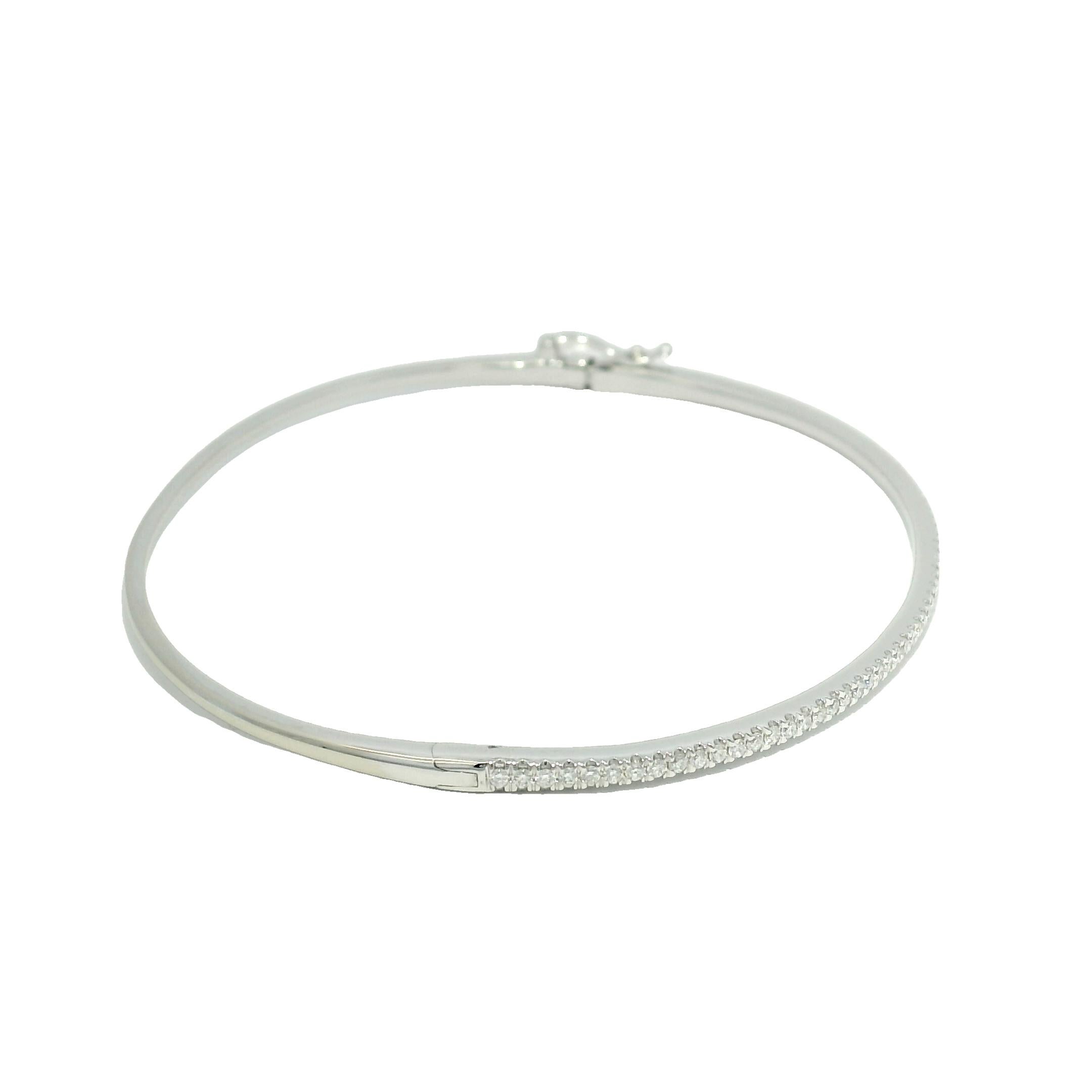 Bracciale sottile con diamante naturale da 0,90 carati 18 carati In magazzino in vendita 2