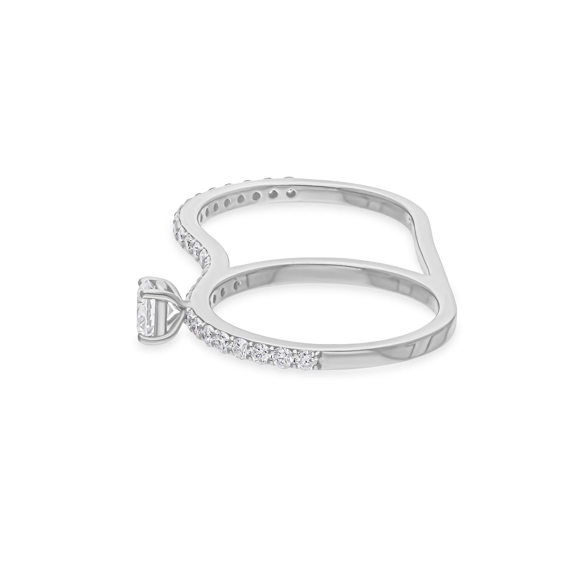 Modern Natural 0.91 Carat SI/H Diamond Double Band Ring 18 Karat White Gold Jewelry For Sale