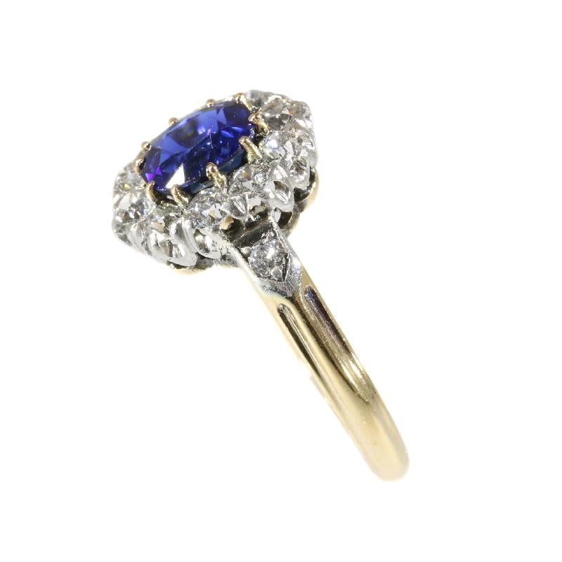 Women's Natural 0.95 Carat Burma Sapphire and Diamond Gold Engagement Ring For Sale