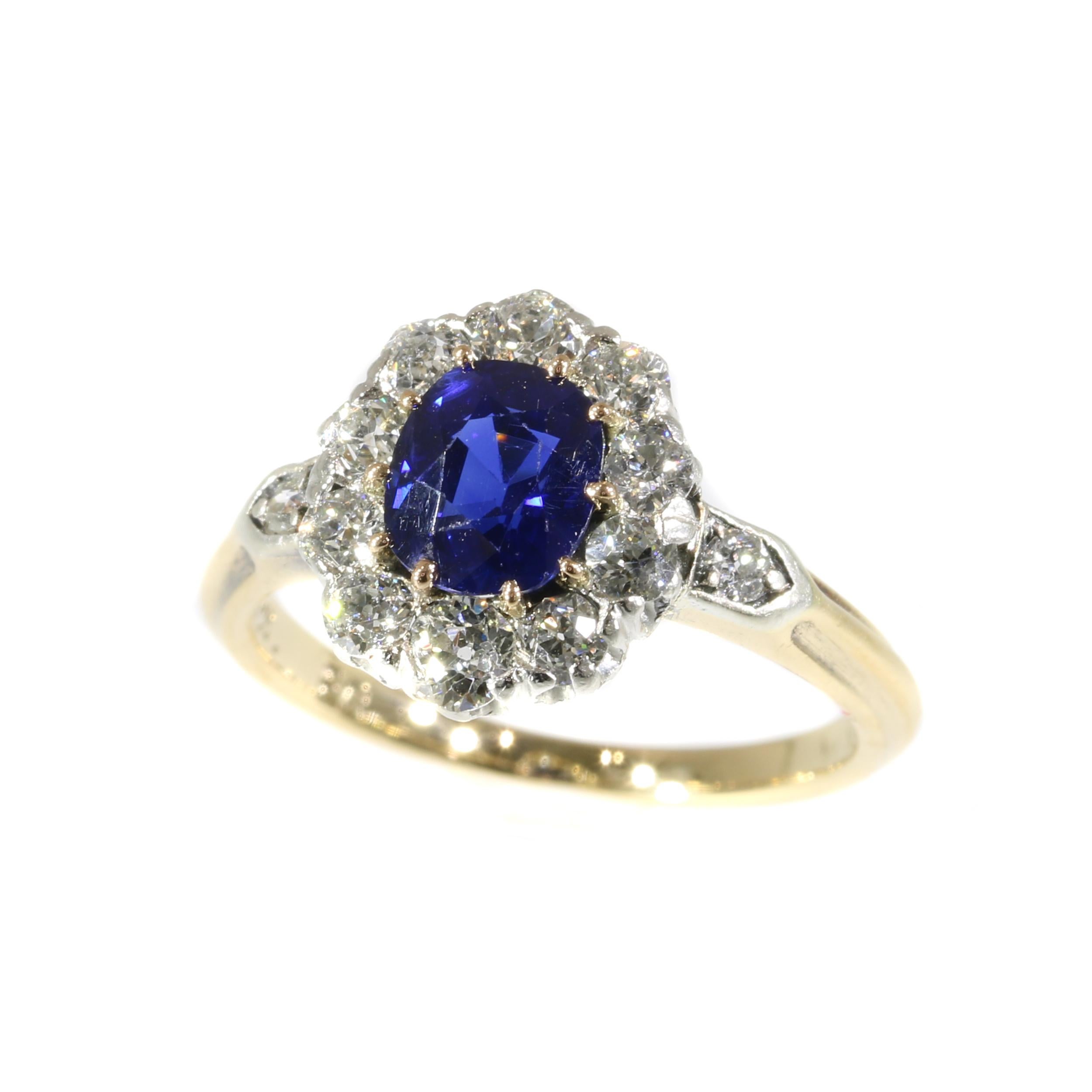 Natural 0.95 Carat Burma Sapphire and Diamond Gold Engagement Ring For Sale