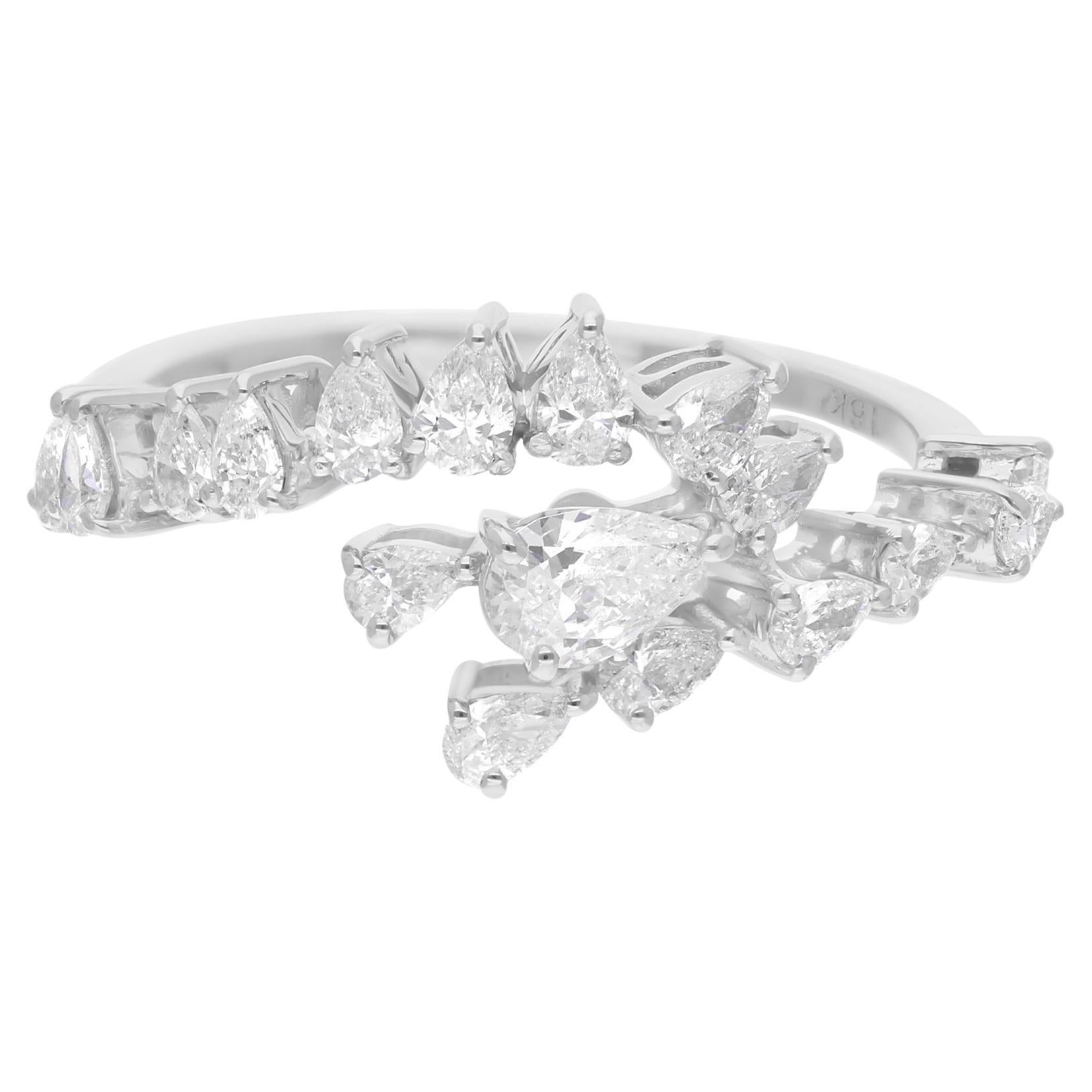 En vente :  Bague faite main en or blanc 18 carats avec diamant poire naturel de 0,97 carat SI/H