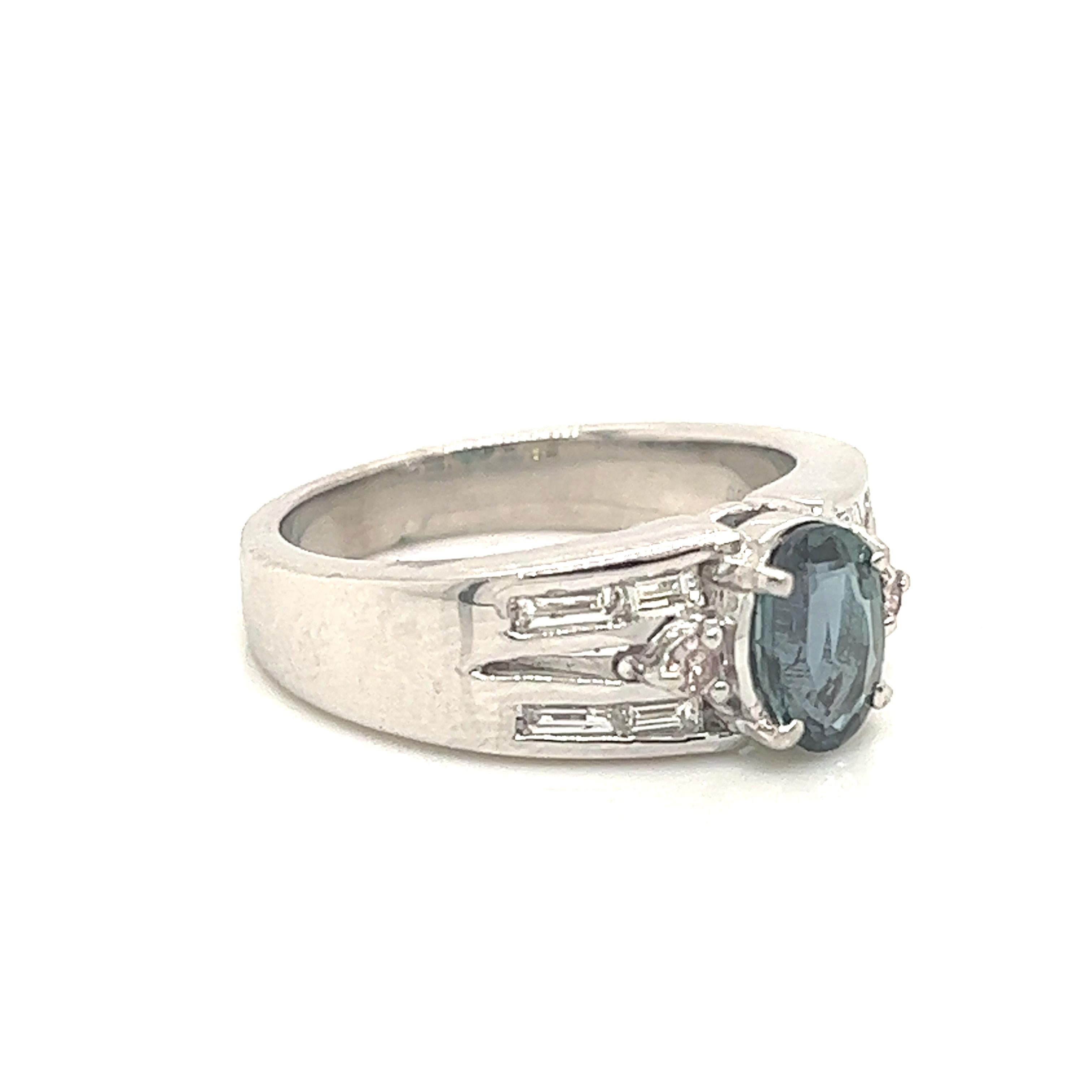 Victorian Natural 0.97 Ct. Alexandrite & Diamond Vintage Ring For Sale