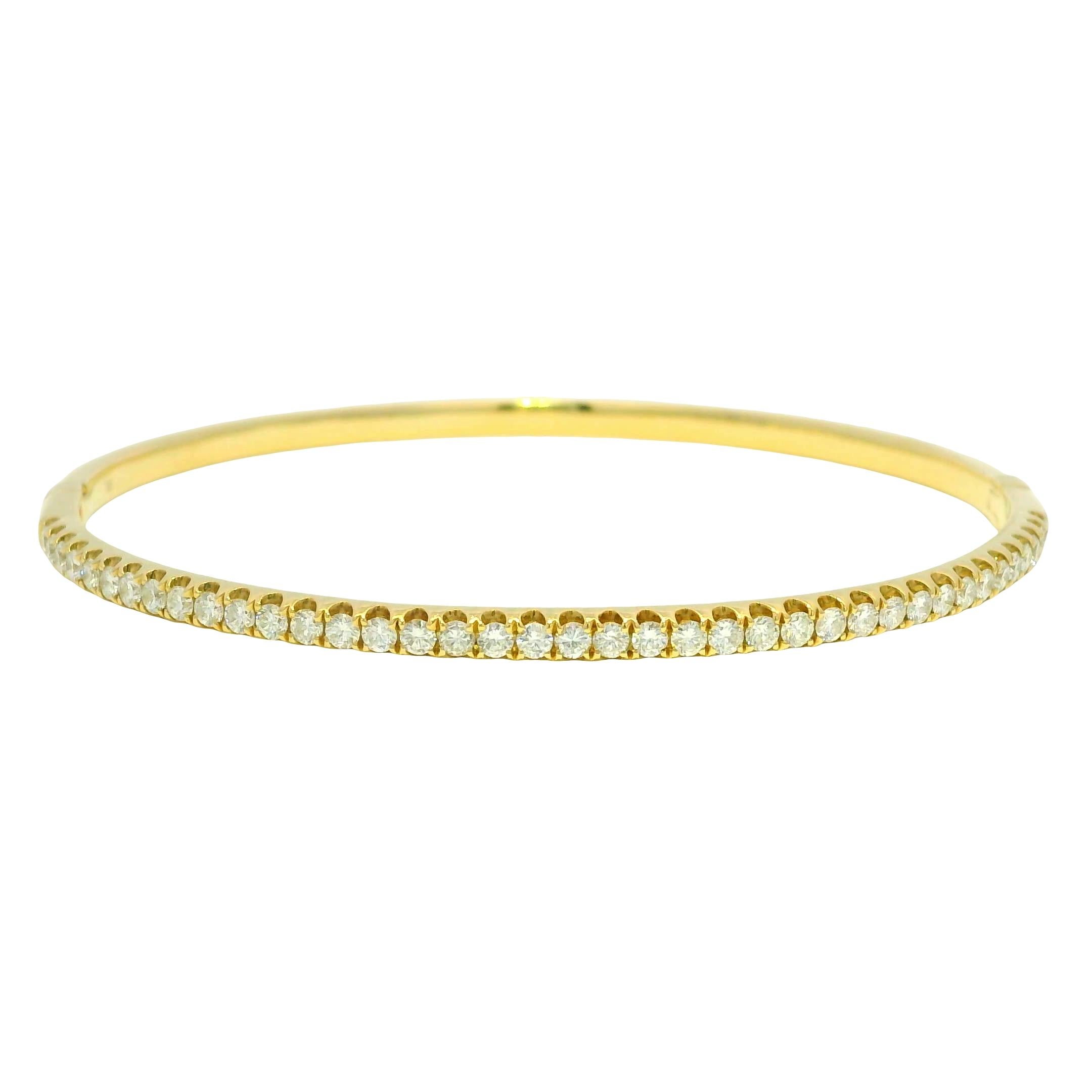 Natural 1.0 Carat Diamond 18-Karat Bangle Bracelet In Stock en venta 3