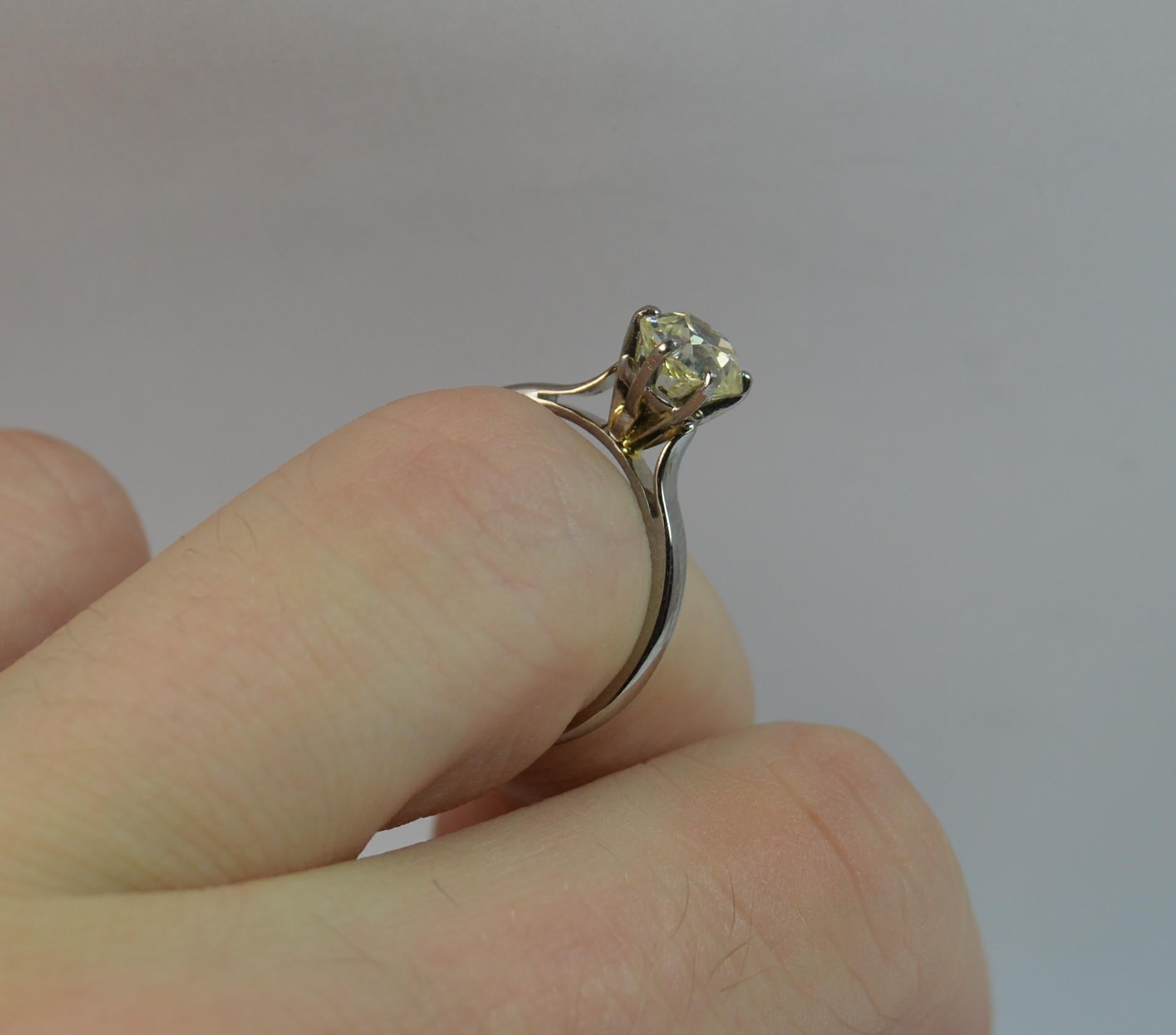 A stunning 18ct gold and diamond solitaire ring.
SIZE ; K 1/2 UK, 5 1/2 US
A solid 18 carat white gold example.
​Set with a natural old European cut diamond to the centre in claw setting. Measures approx 5.7mm x 6.5mm x 3.9mm to total 1.00 carats.