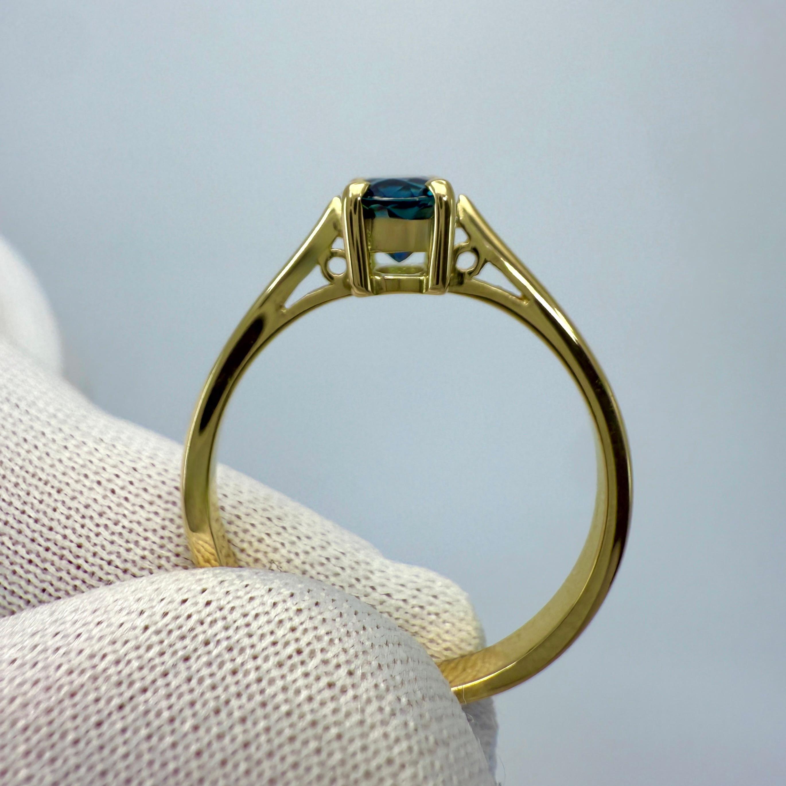 da uomo o donna Anello solitario in oro giallo 18 carati con zaffiro blu reale profondo da 1,00 ct. in vendita