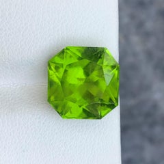 Peridoto suelto verde manzana natural de 10,10 quilates con claridad incluida del valle de Supat