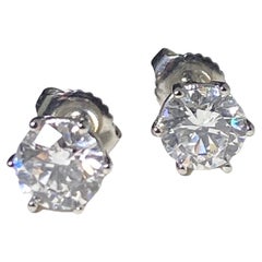 Boucles d'oreilles composées de diamants naturels de 1,01ct et 1,02ct, GIA et Auscert, en or blanc 18K