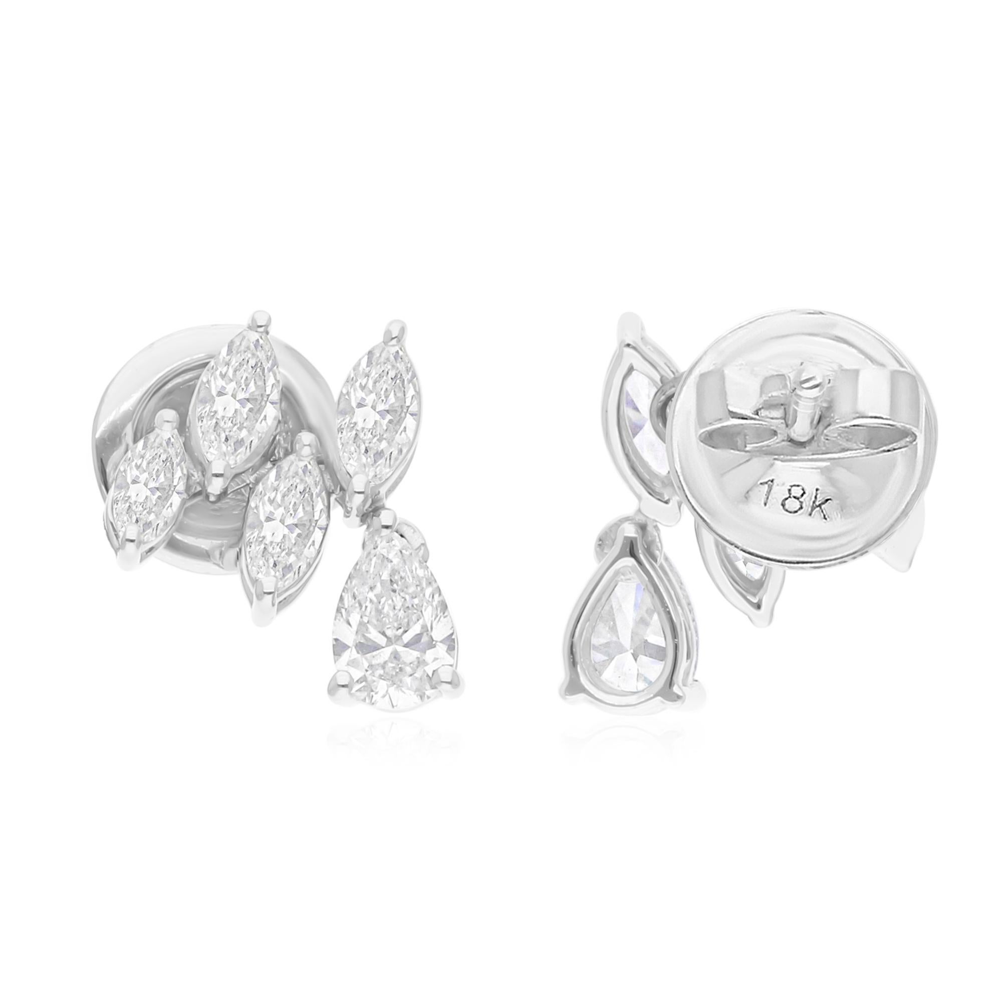 Realizzati in oro a 18 carati, questi squisiti orecchini sono impreziositi da 1,02 carati di diamanti scintillanti.

Segui la vetrina di Spectrum Jewels per vedere le ultime collezioni e i pezzi esclusivi. Spectrum Jewels è orgoglioso di essere