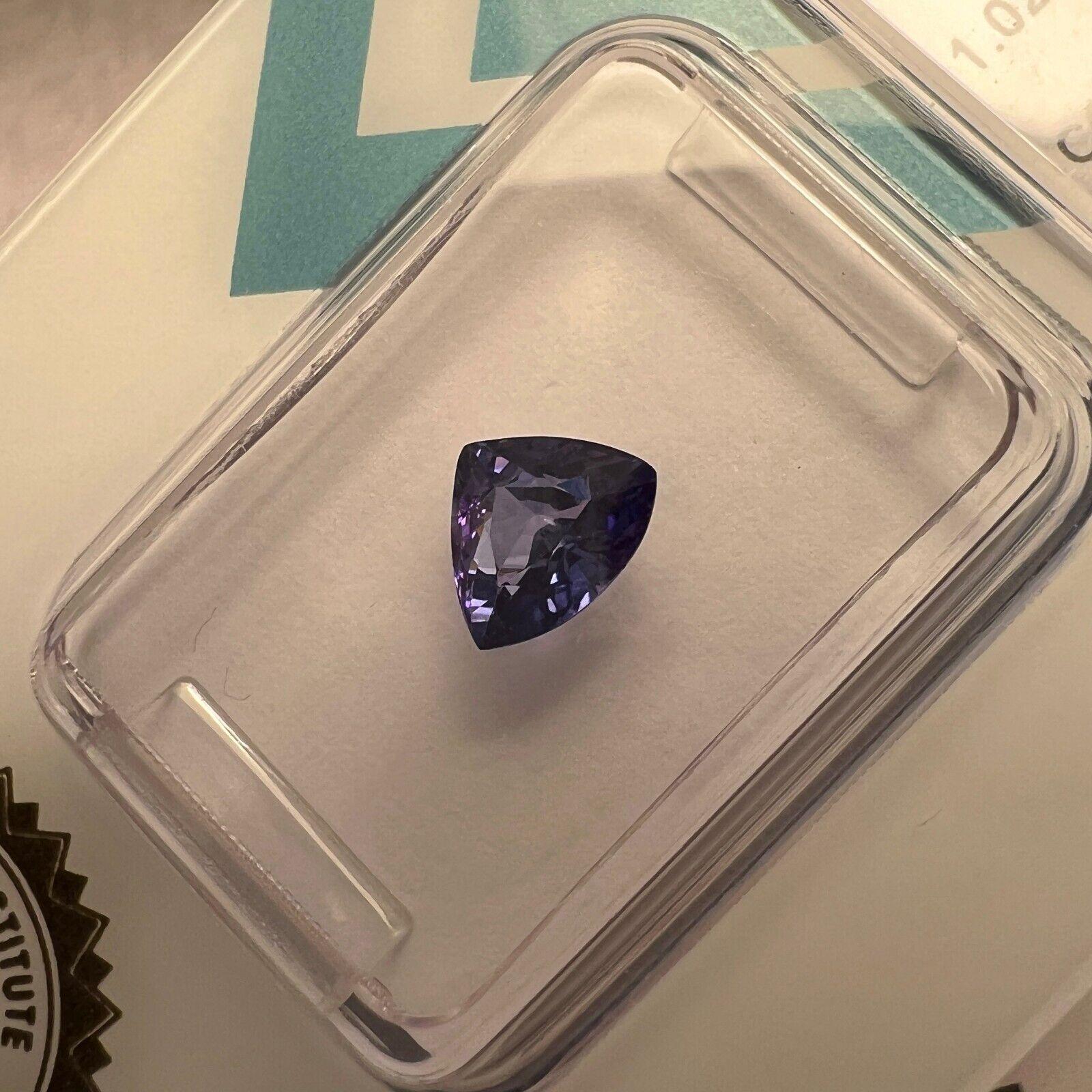 Natural 1.02ct Colour Change Sapphire Purple Blue Pink IGI Trillion Triangle Cut For Sale 5