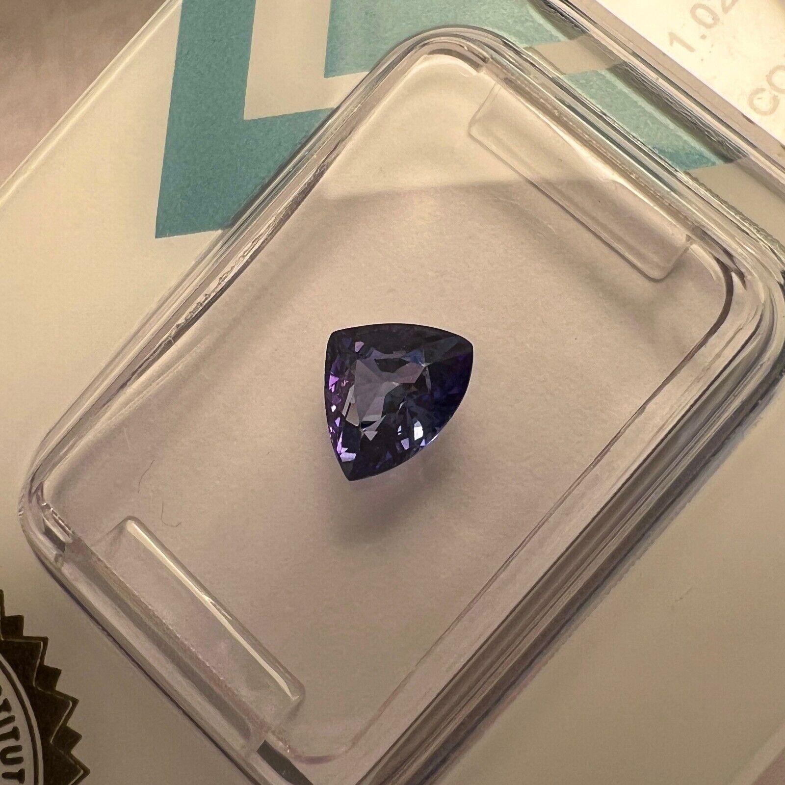 Natural 1.02ct Colour Change Sapphire Purple Blue Pink IGI Trillion Triangle Cut For Sale 1