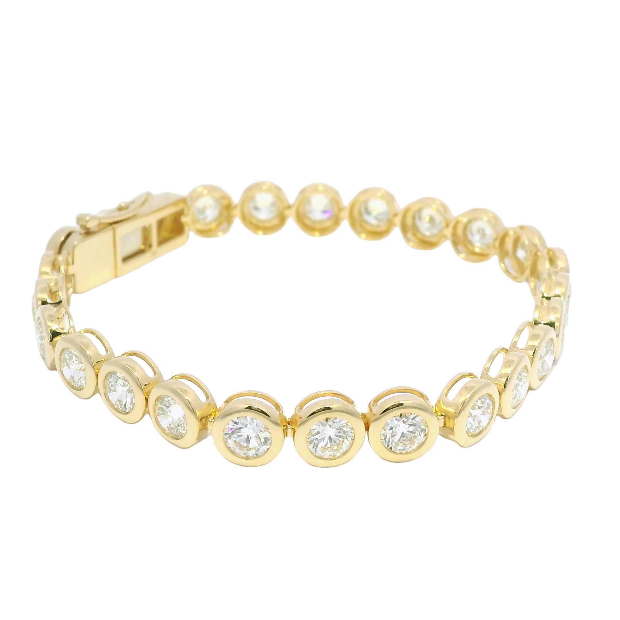 Women's Natural 10.3 Carat Diamond Bezel Set 18-Karat Tennis Bracelet In Stock