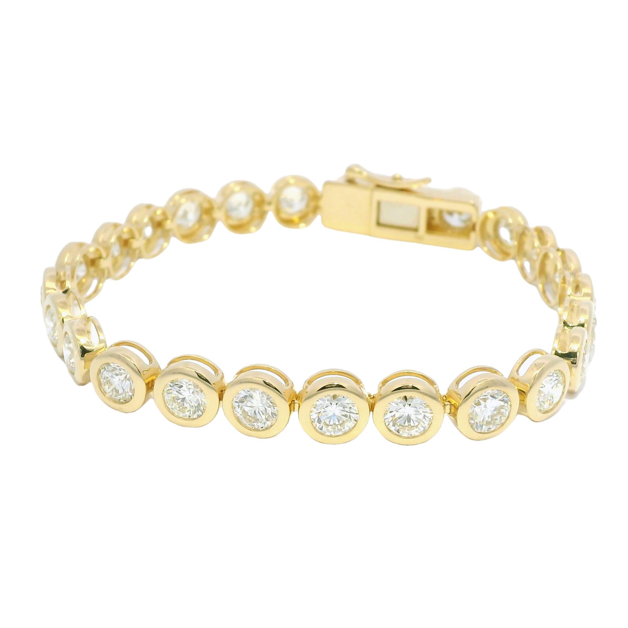 Natural 10.3 Carat Diamond Bezel Set 18-Karat Tennis Bracelet In Stock 3
