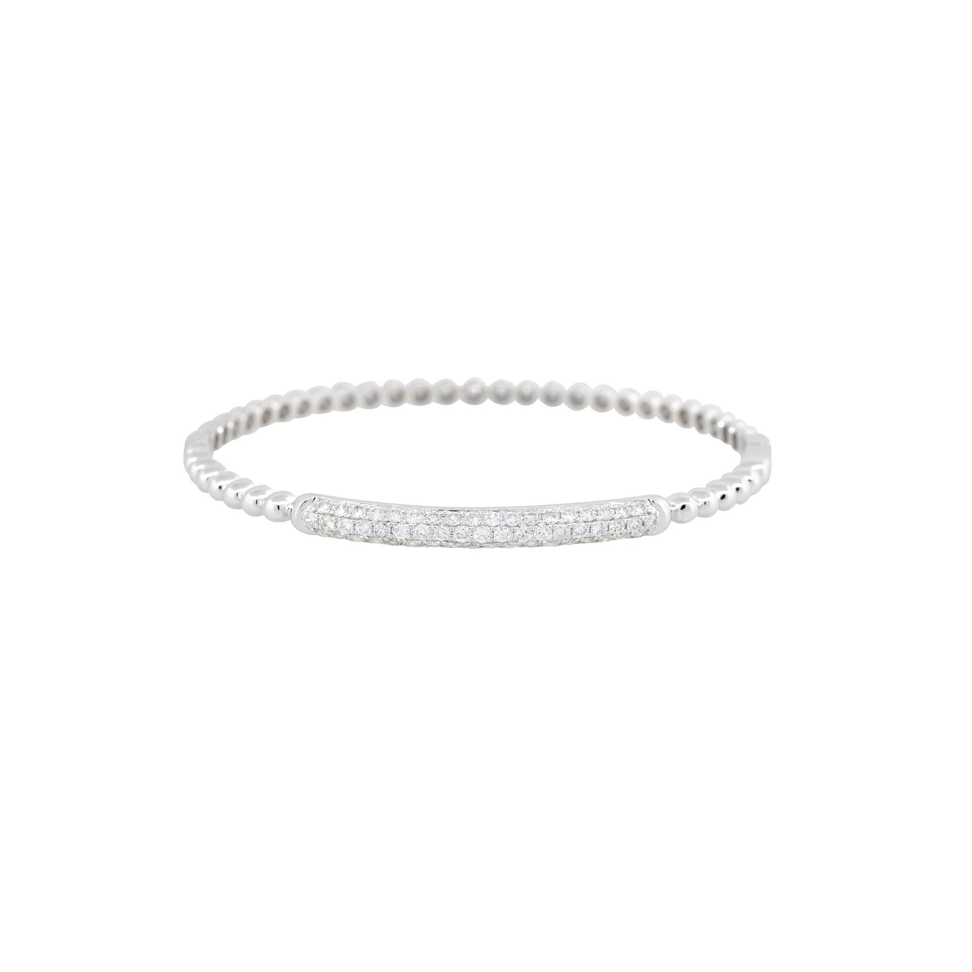 Natürlicher natürlicher 1,06 Karat Pave Diamant 18 Karat Perlen Bump Armreif auf Lager Damen im Angebot