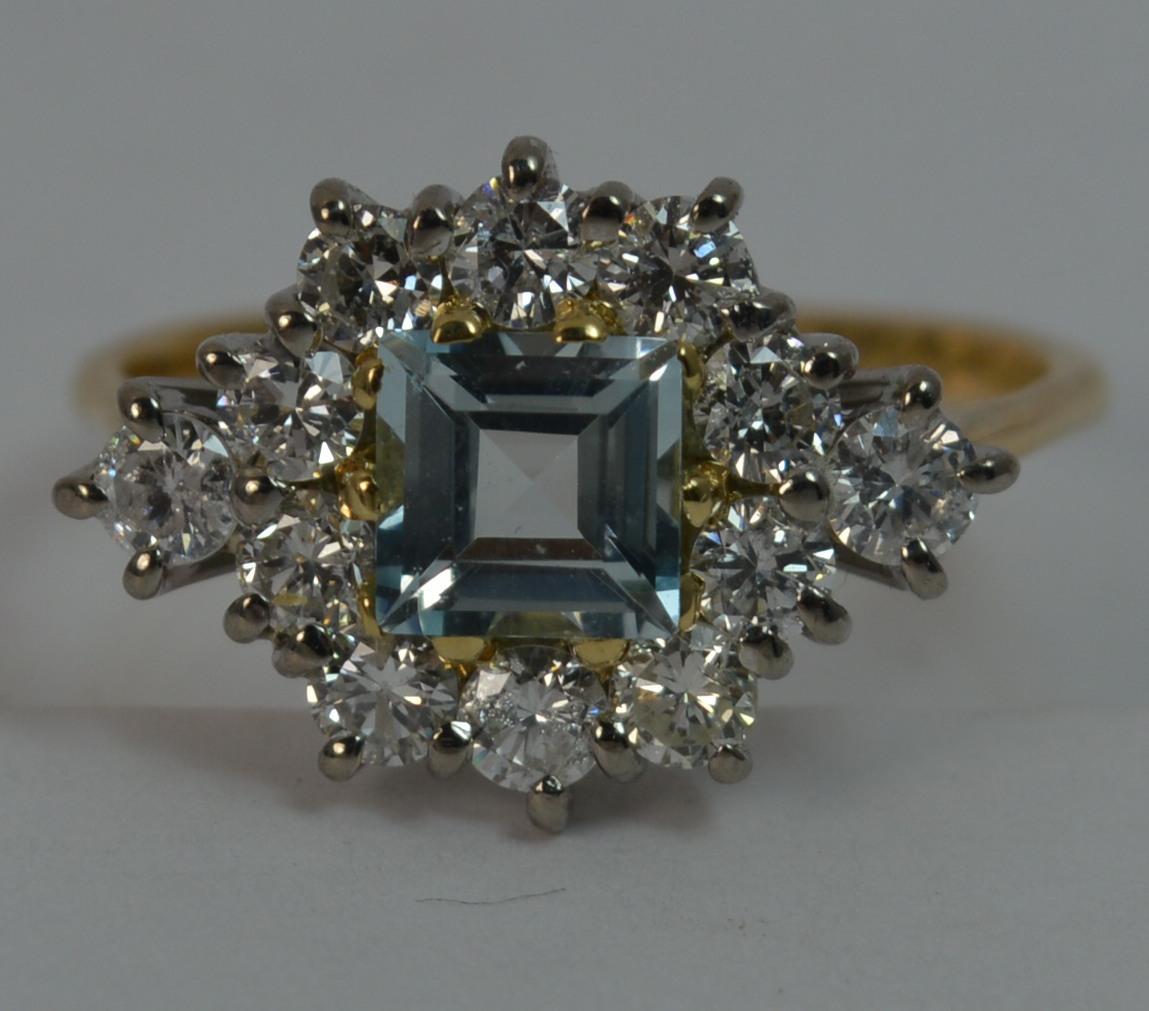 Natural 1.07 Carat Diamond and Aquamarine 18 Carat Gold Cluster Ring 5