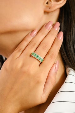 Natural 1.08 Ct Emerald & Diamond Wedding Band Ring in 14K Solid Yellow Gold