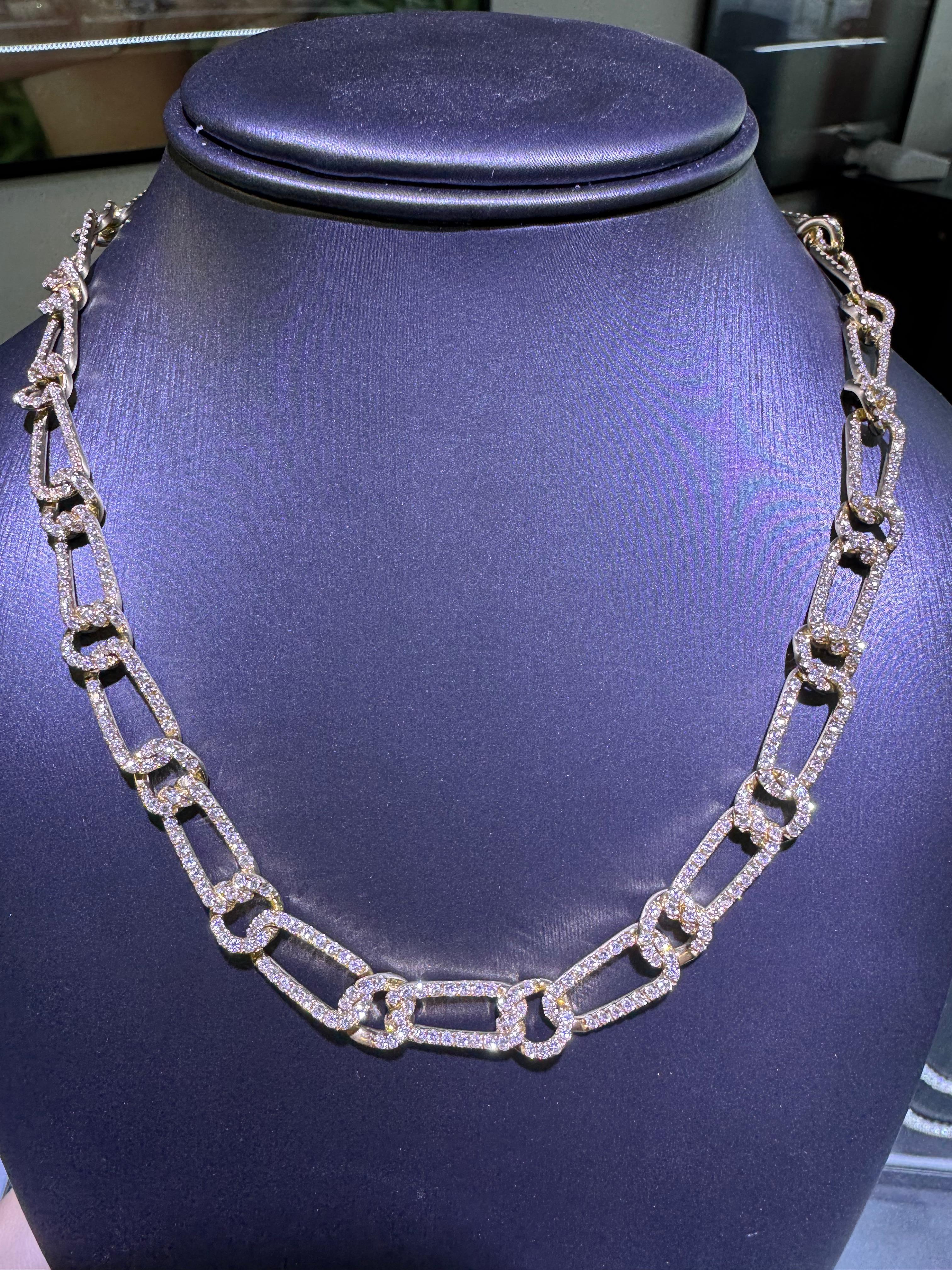Collier à maillons imbriqués en or 18 carats, pavé de diamants naturels de 10,9 carats en vente 2