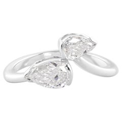 Handgefertigter natürlicher 1,09 Karat birnenförmiger Diamantring aus 18 Karat Weißgold