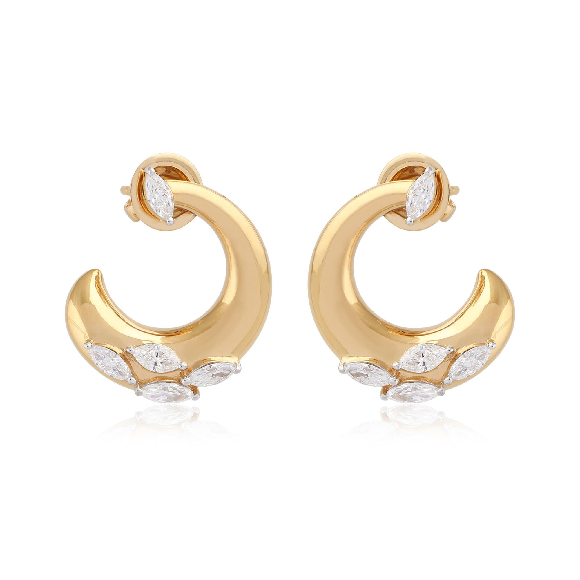 Code d'article :- SEE-1236
Poids brut :- 6.53 gm
Or jaune 18k Poids :- 6.31 gm
Poids du diamant naturel :- 1.10 Ct. ( DIAMANT MOYEN DE PURETÉ SI1-SI2 ET DE COULEUR H-I )
Boucles d'oreilles :- 18.50 x 20.30 mm approx.

✦